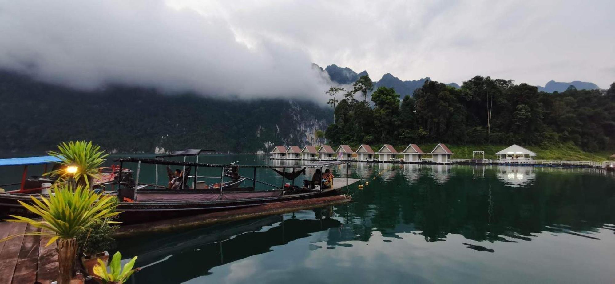 Khaosok Happy House * Khao Sok National Park