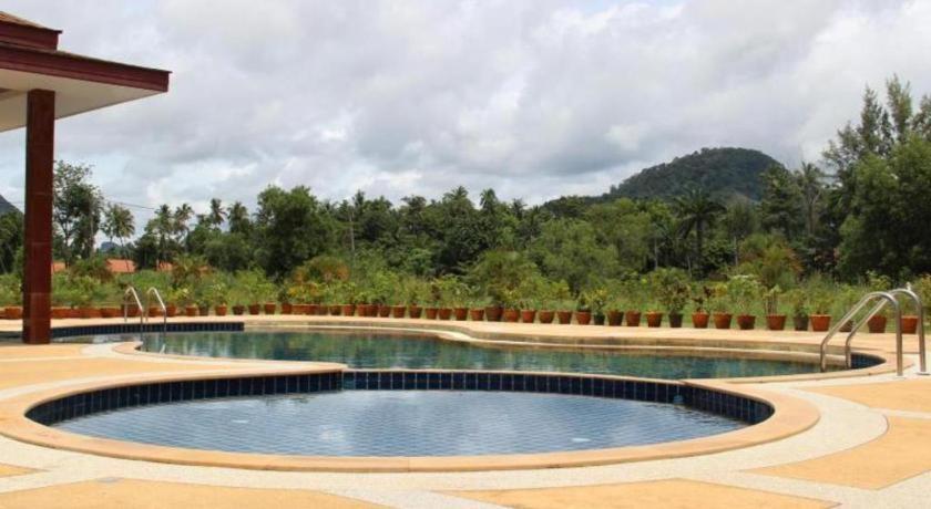 Diamond Place Hotel 3*