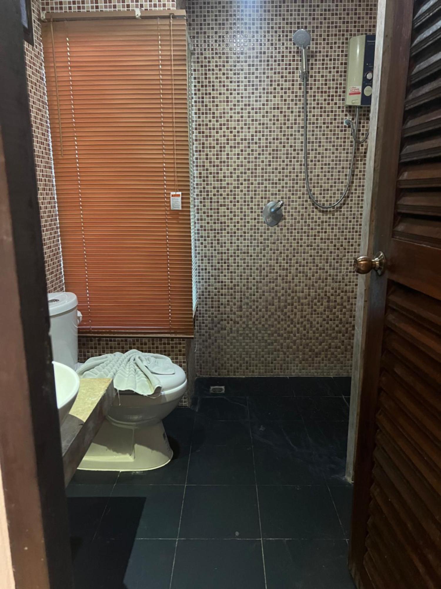 Samui Seabreeze Place Hotel 3*