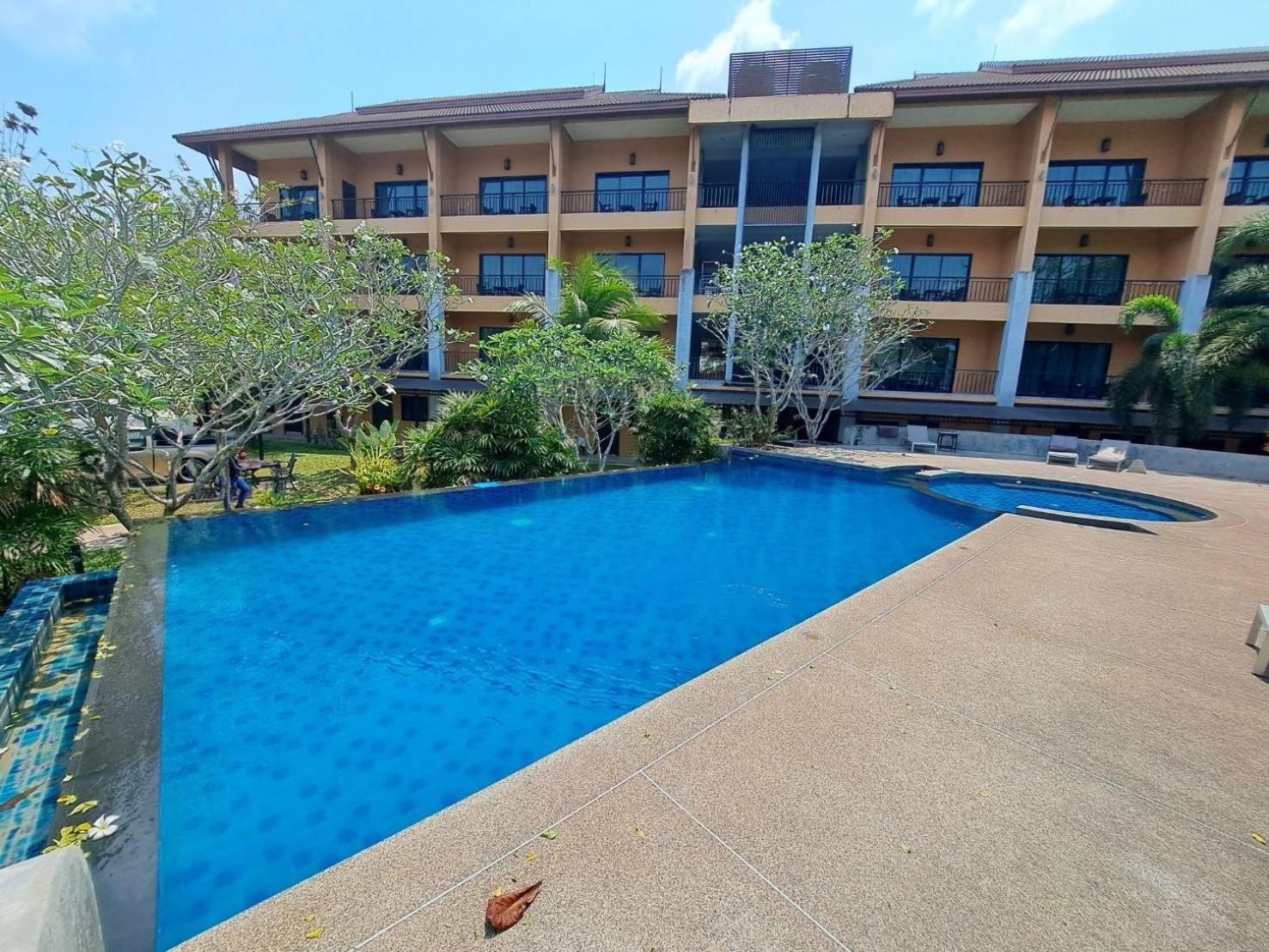 Chalicha Resort 3*