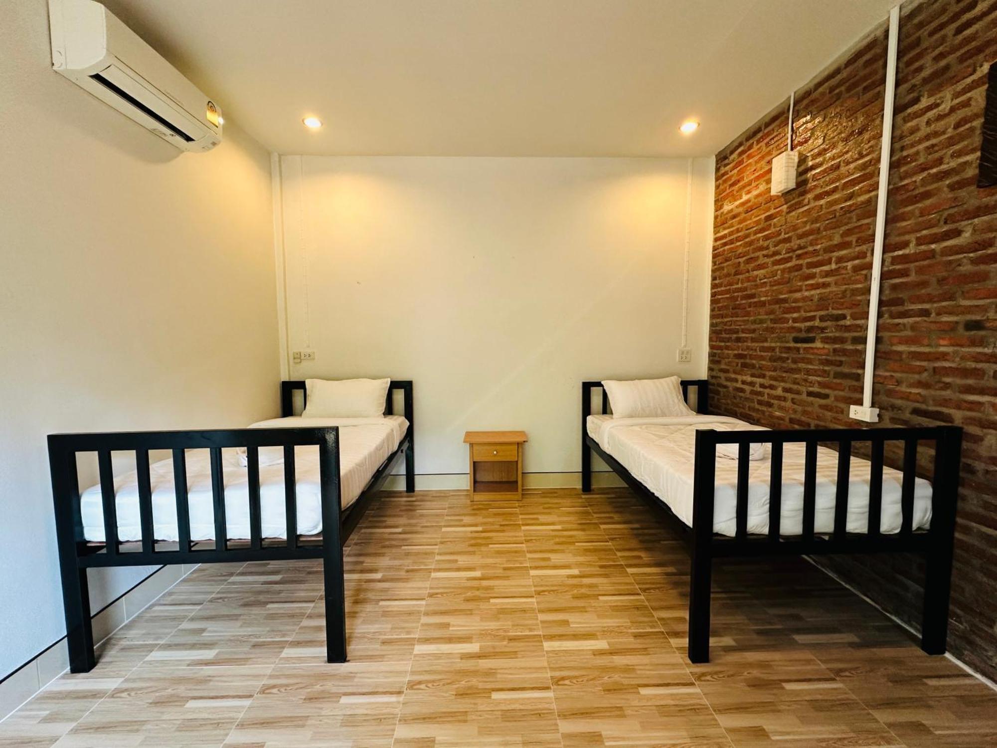 Hostel &