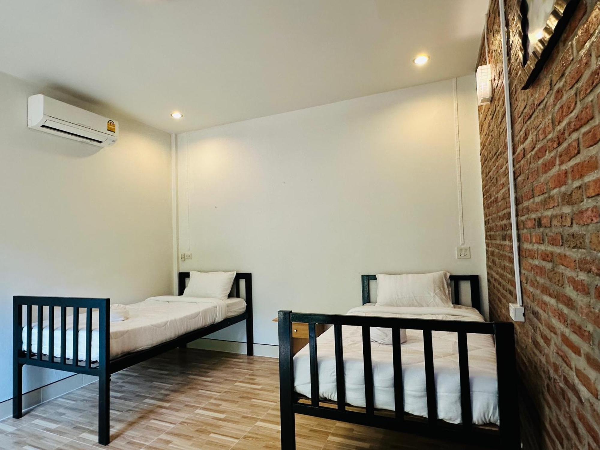 Hostel & *