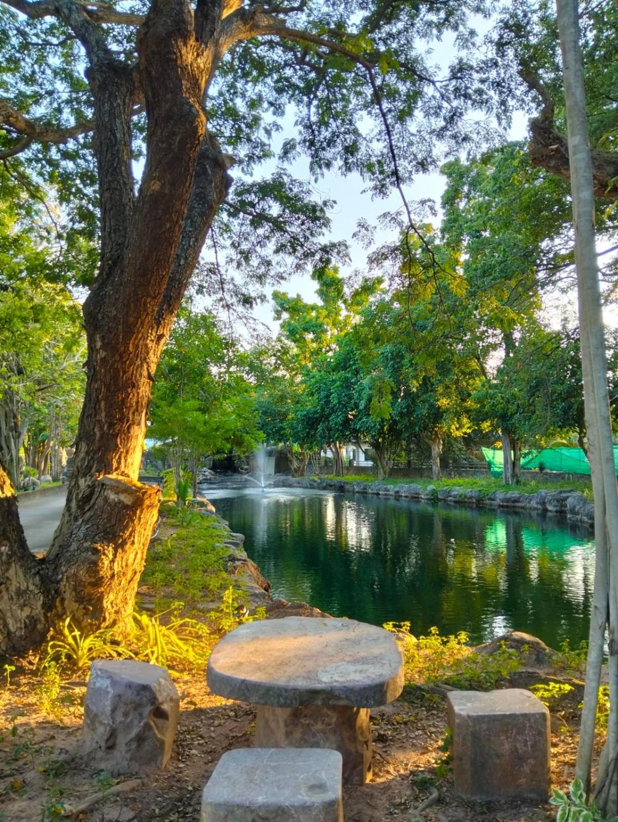 Resort Varaya Ban Kraek