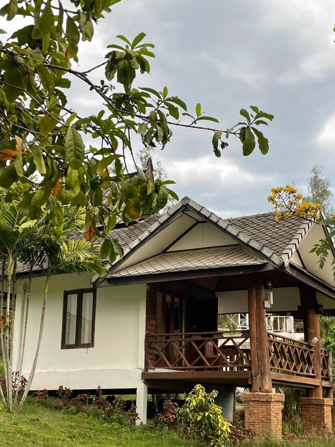 Lodge & Baan Chonphao