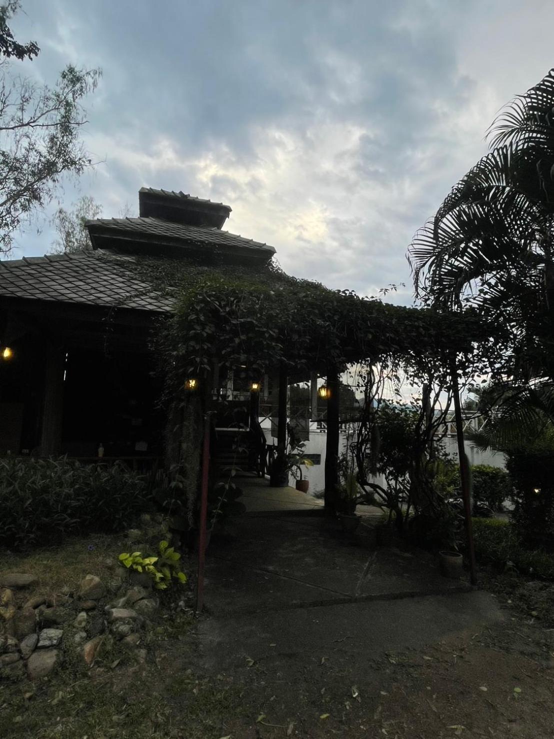 & Baan Chonphao Lodge *