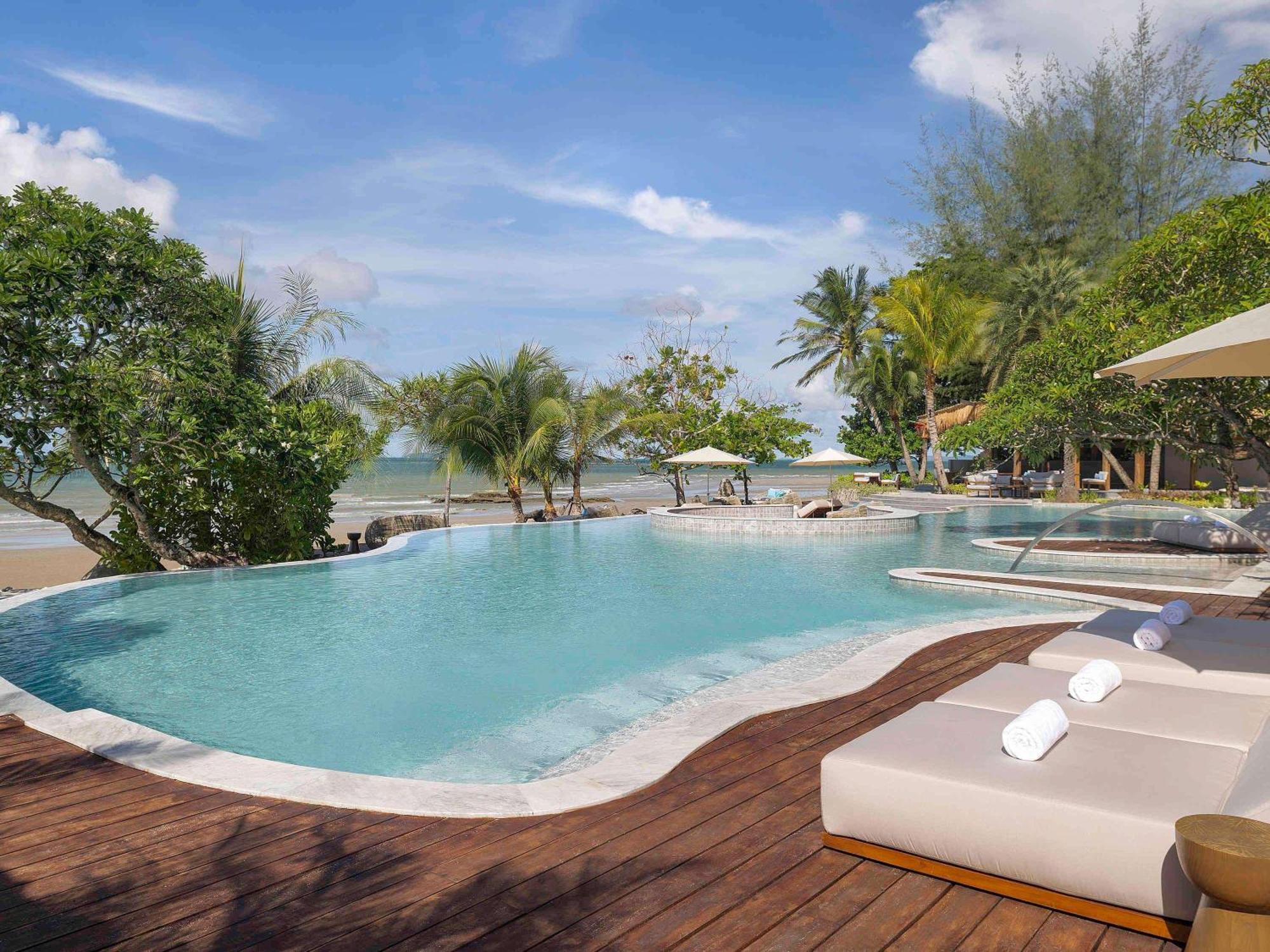 Mercure Rayong Lomtalay & Mae Phim