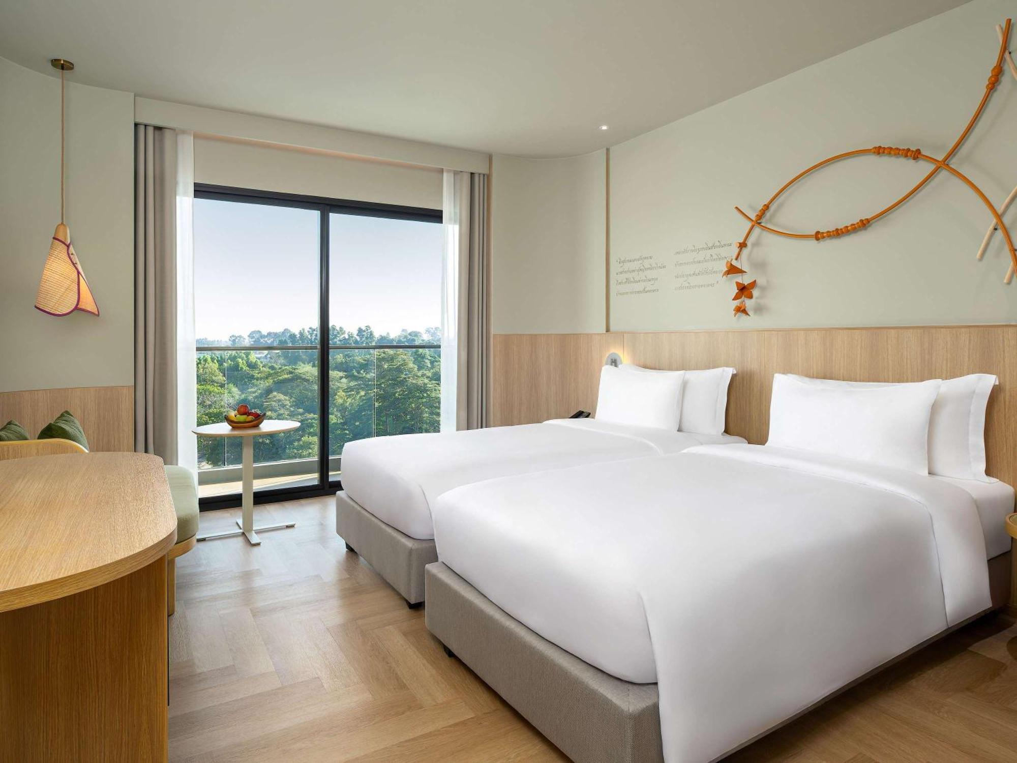 Mercure Rayong Lomtalay & Resort 4*