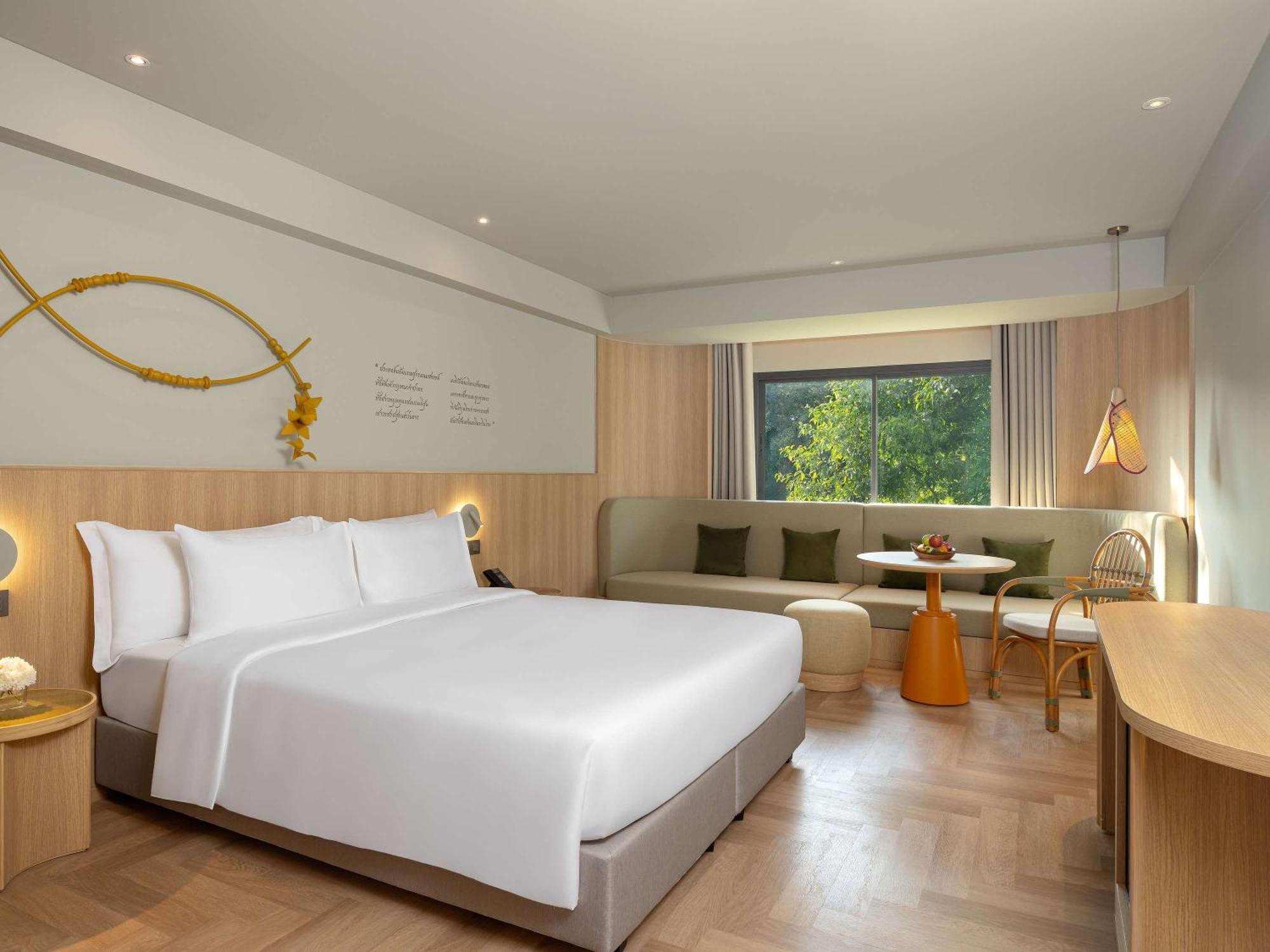 Mercure Rayong Lomtalay & 4* Mae Phim