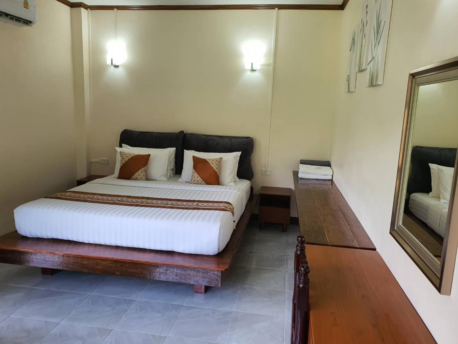 Malulee Khaosok Resort