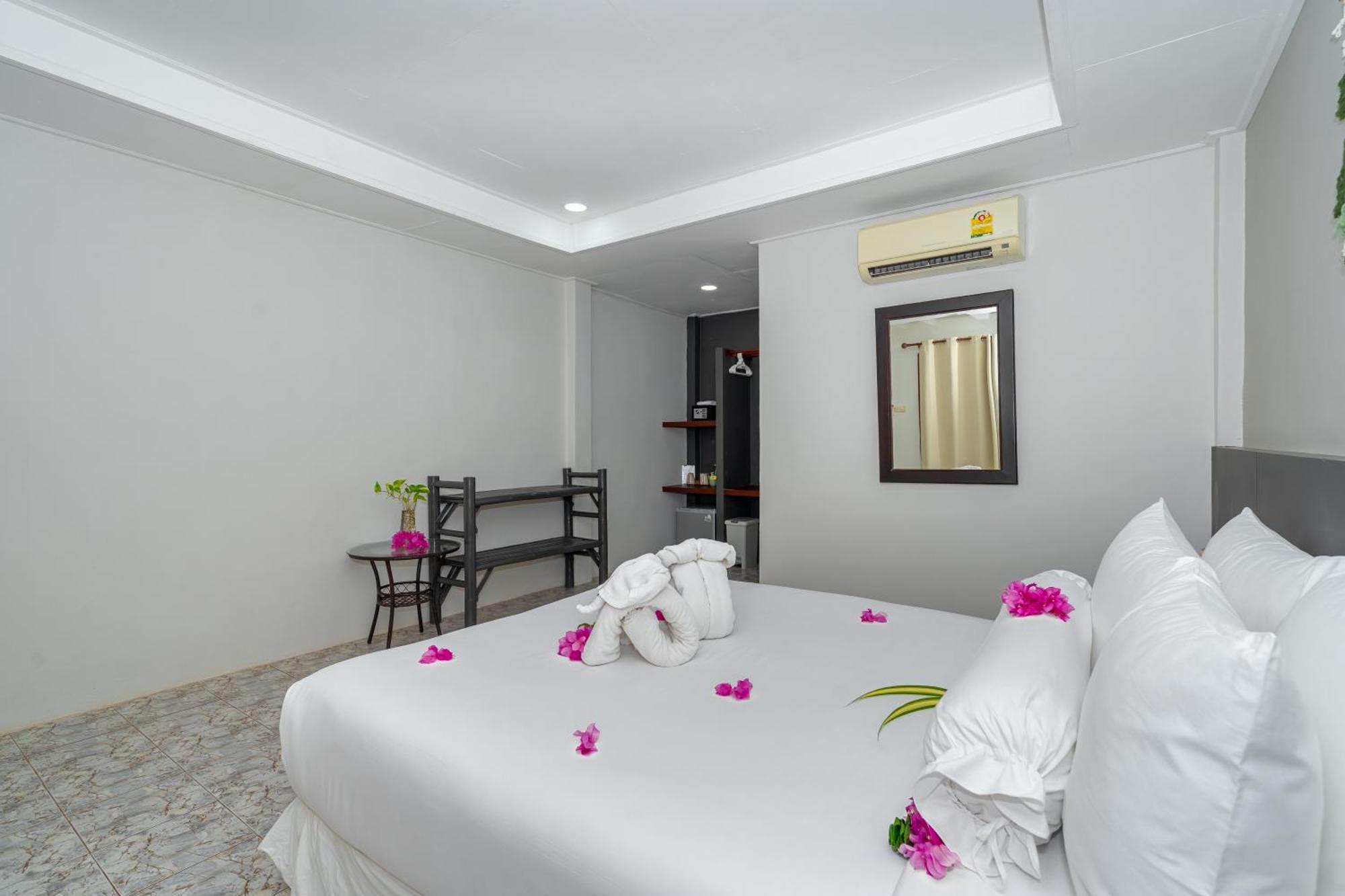 Lanta Beachfront * Koh Lanta
