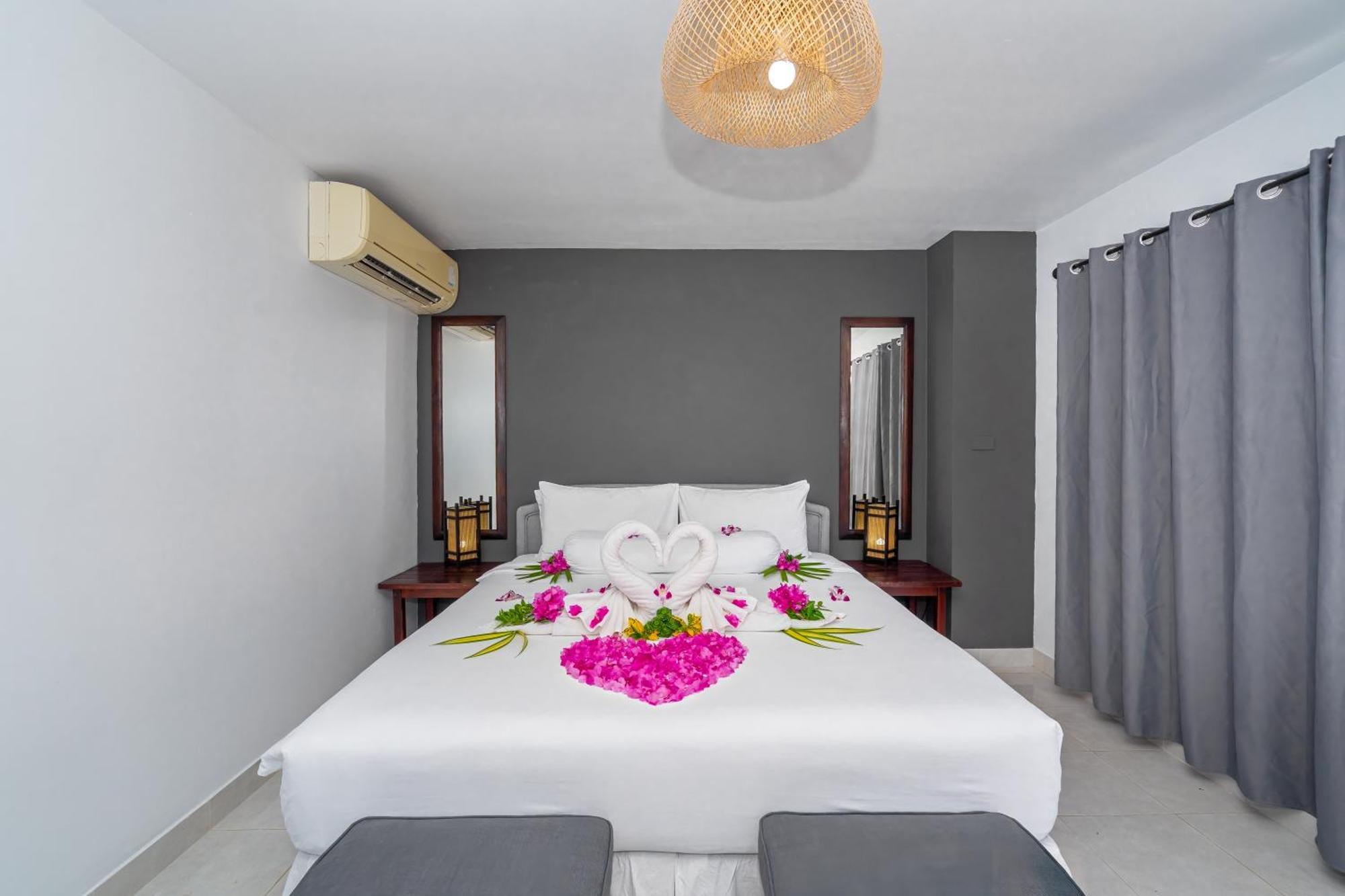 Lanta Beachfront *