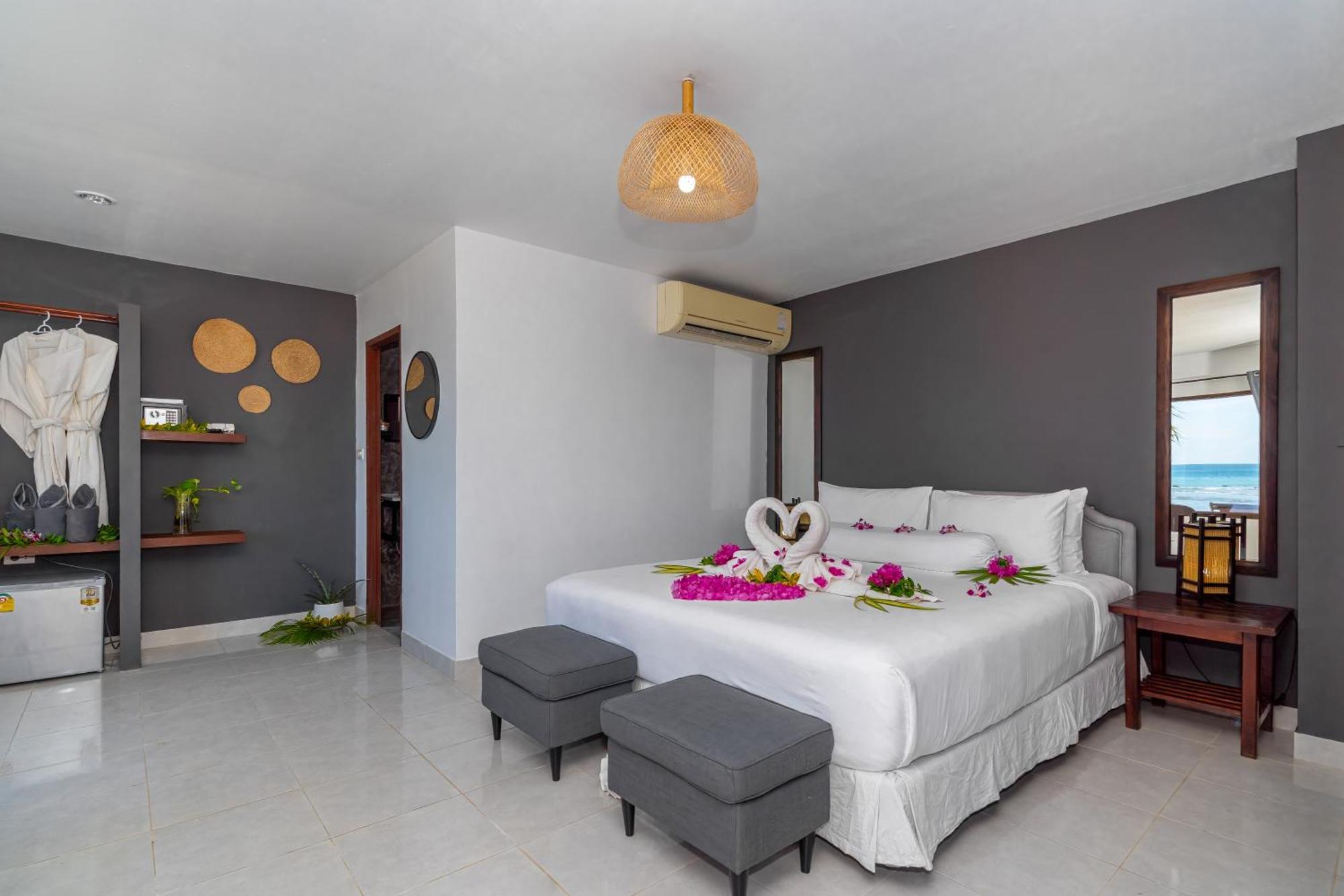 Lanta Beachfront Resort