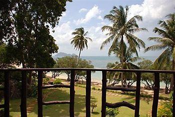 Sabai Hotel 3*