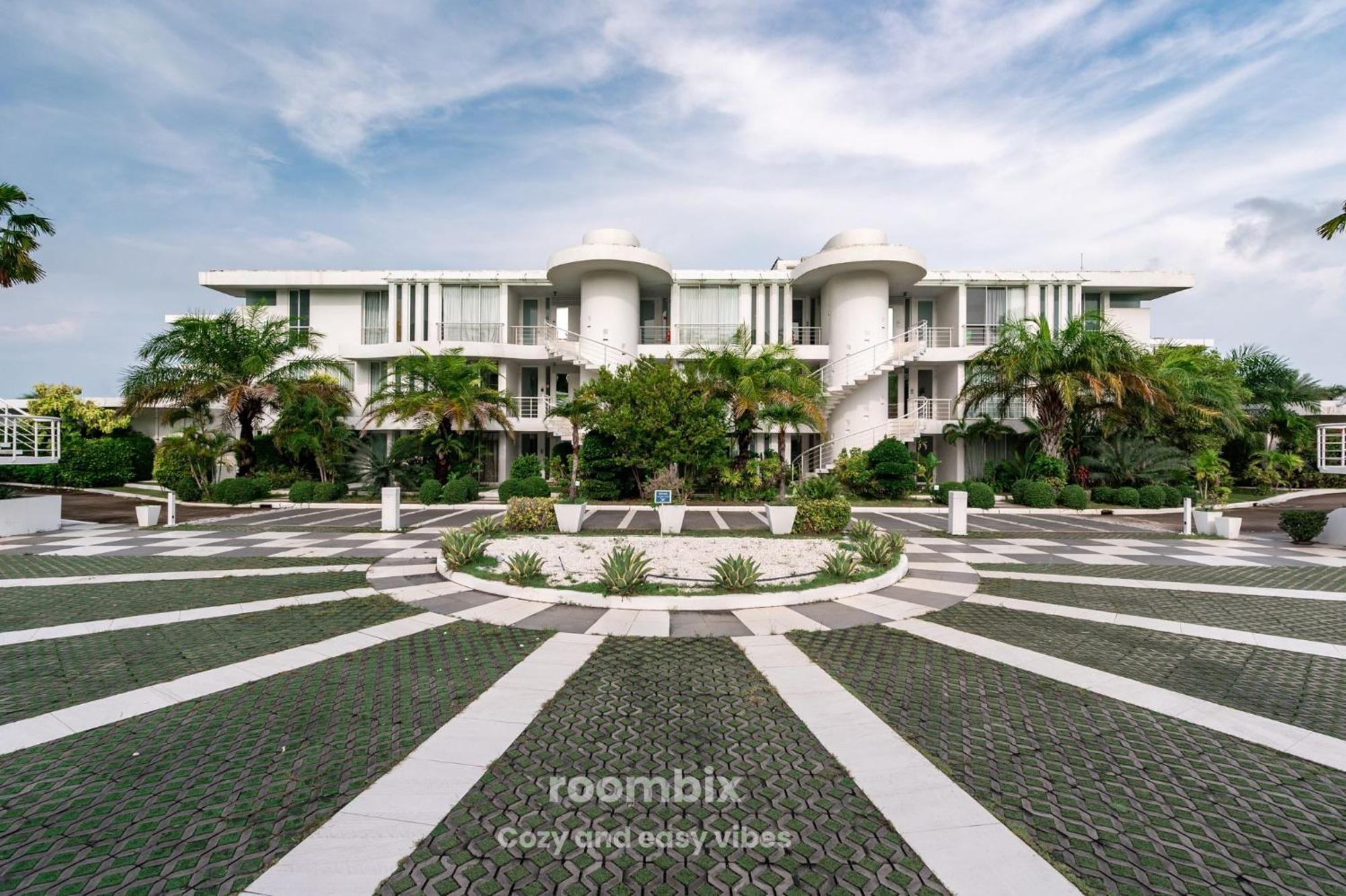 Aparthotel Pure Sunset - Ocean View Room, Pattaya