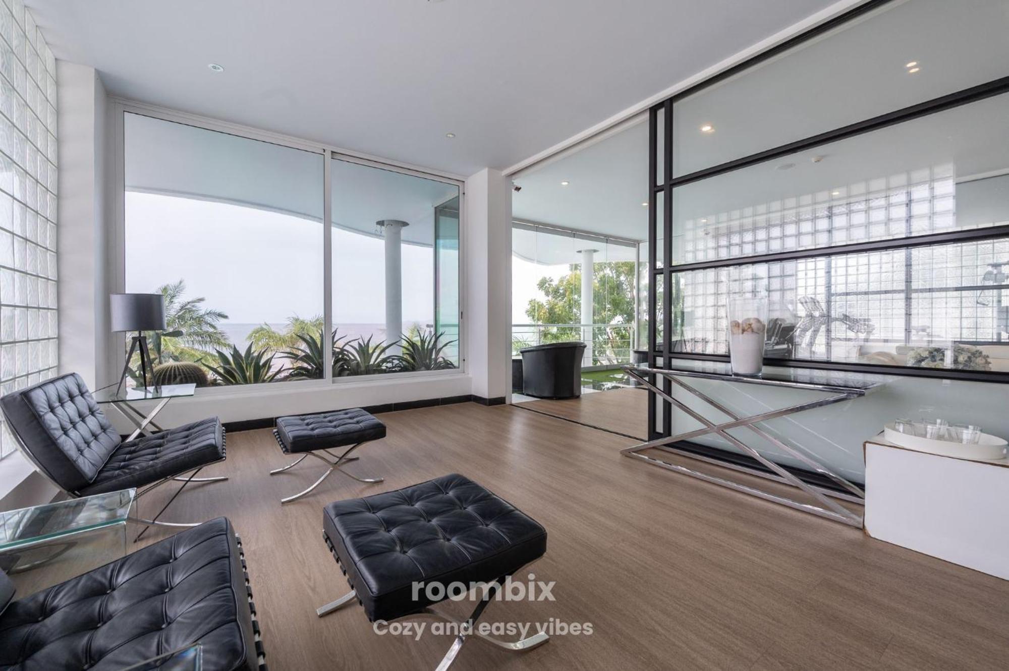 Pure Sunset - Ocean View Room, Pattaya * Na Chom Thian