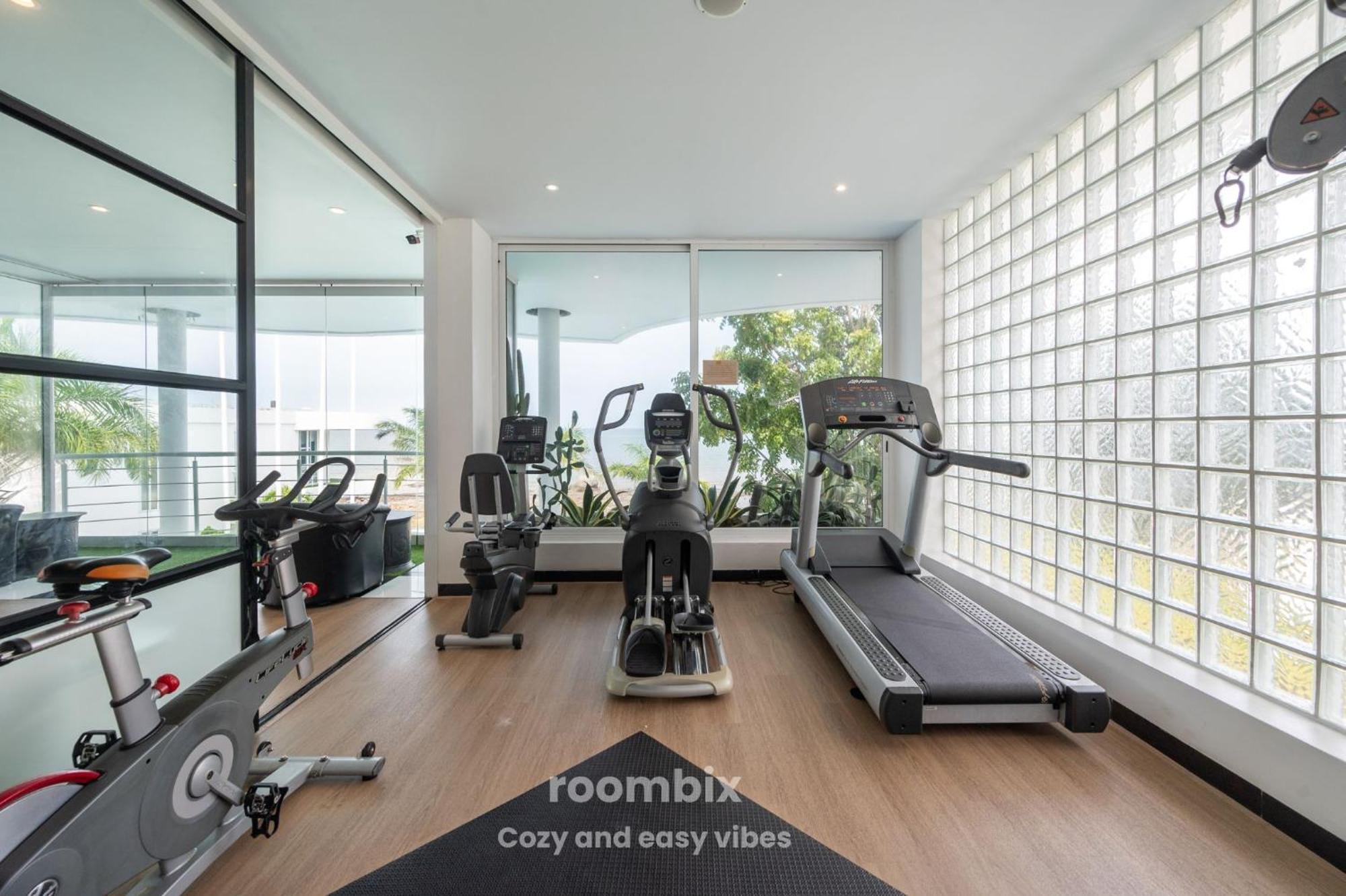 Pure Sunset - Ocean View Room, Pattaya