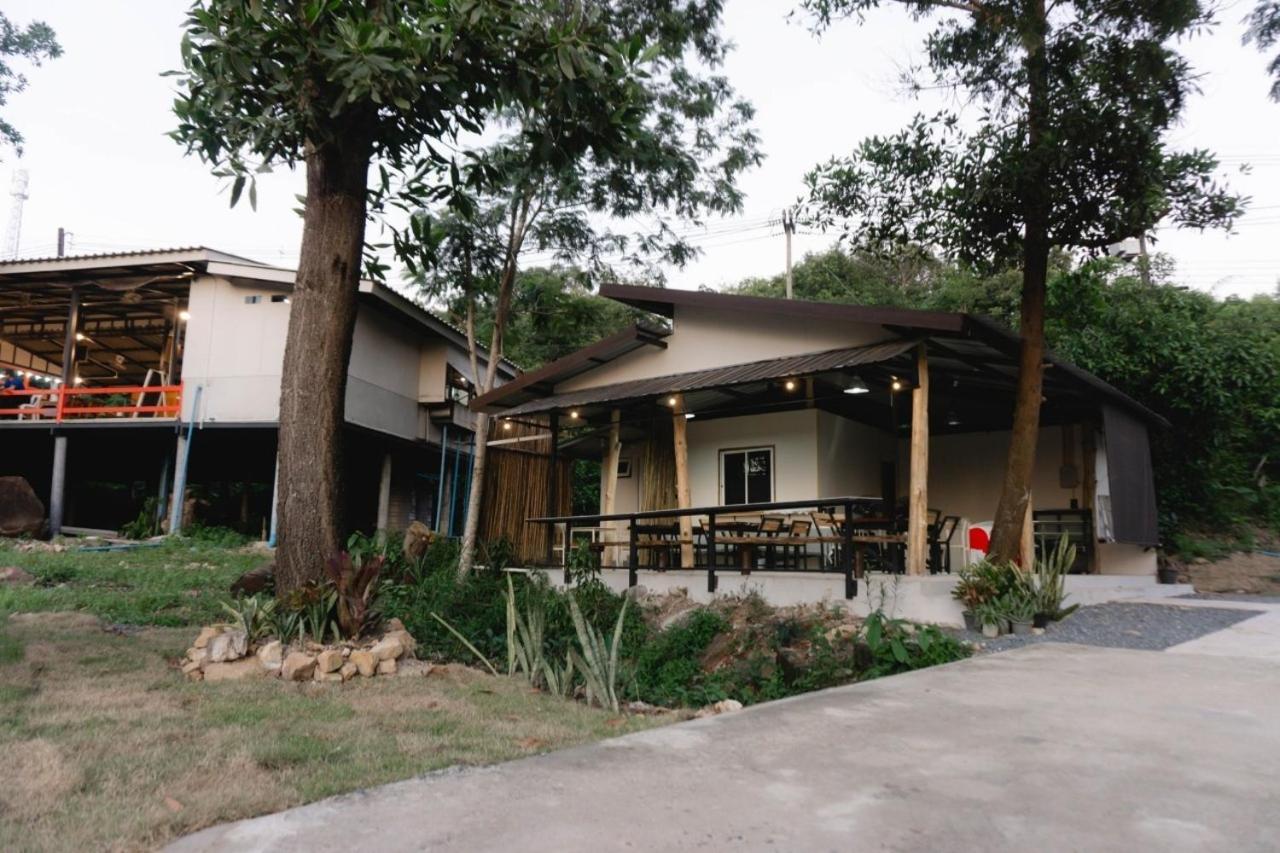 Bunyagard Koh Kood Resort *
