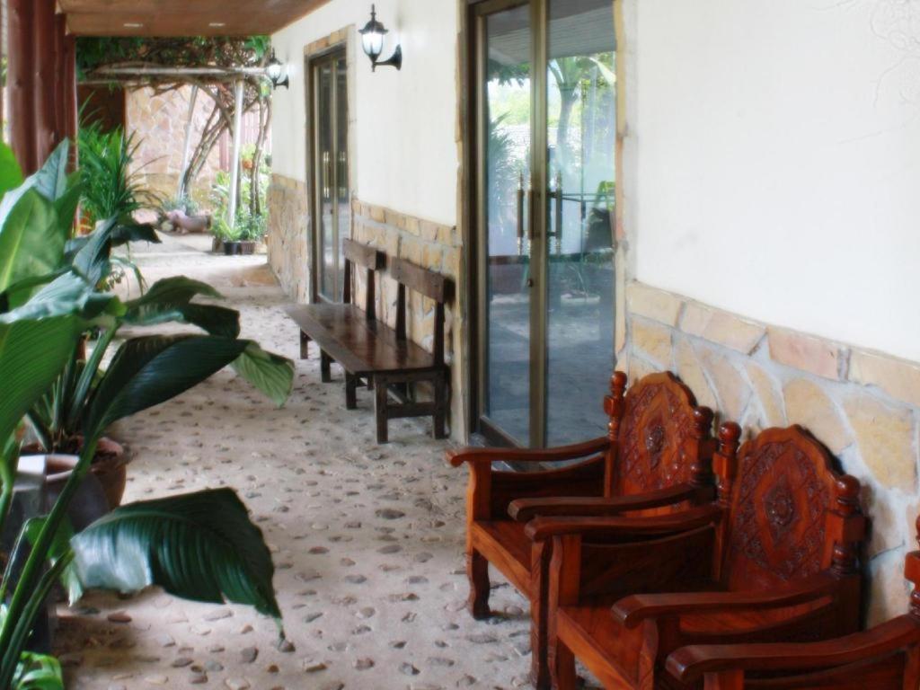 Khao Yai Country Hill Resort 3*
