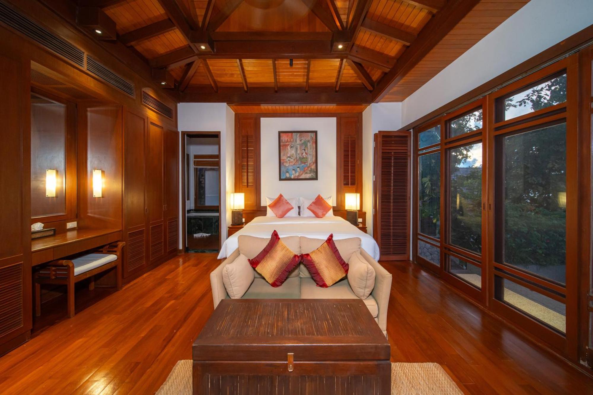 Surin Luxurious 6br Private Swimming Pool Stunning Sunset Villa Phuket