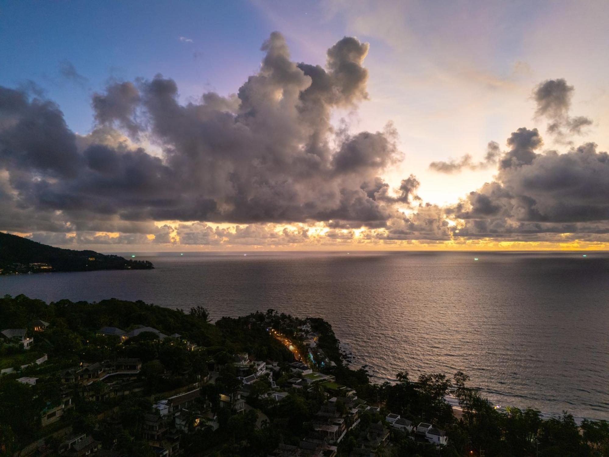 Villa Surin Luxurious 6br Private Swimming Pool Stunning Sunset