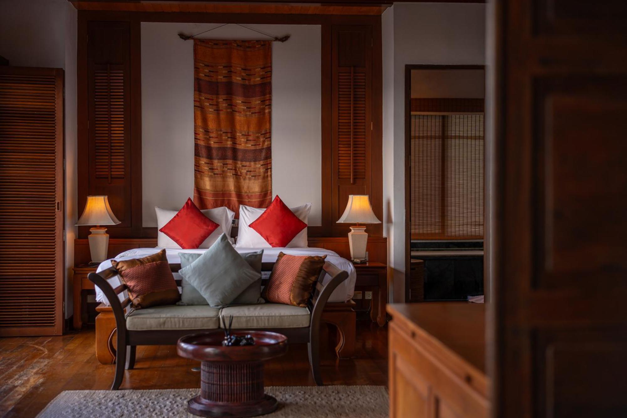 Surin Luxurious 6br Private Swimming Pool Stunning Sunset *