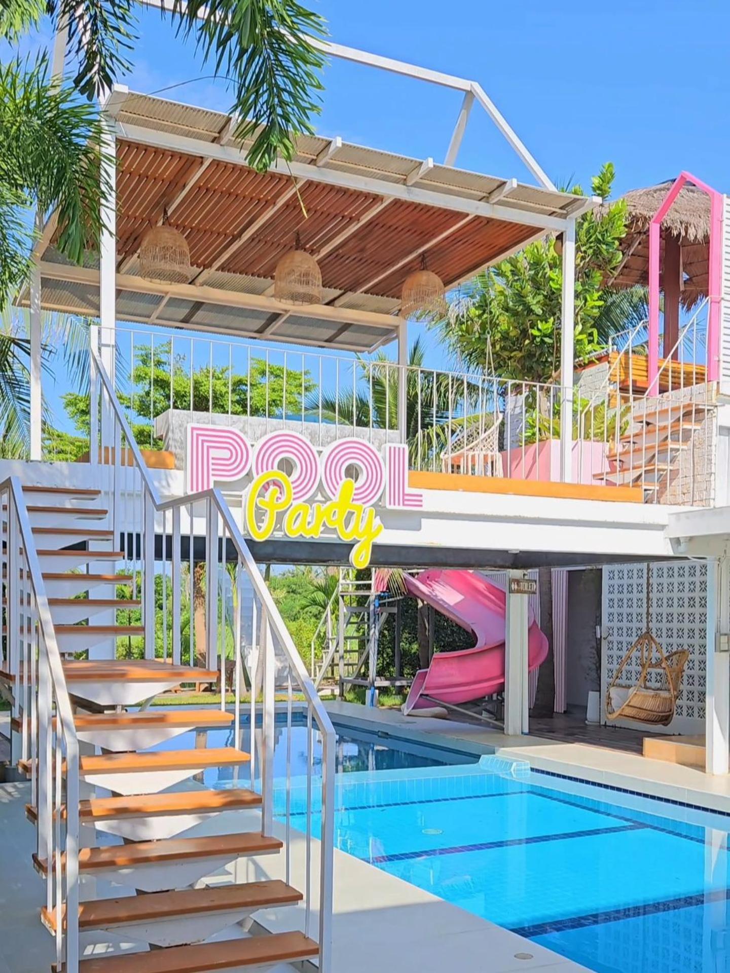 Ther เธอ Guest house