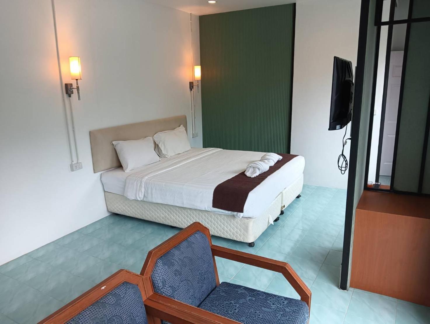Hostel White Jail At