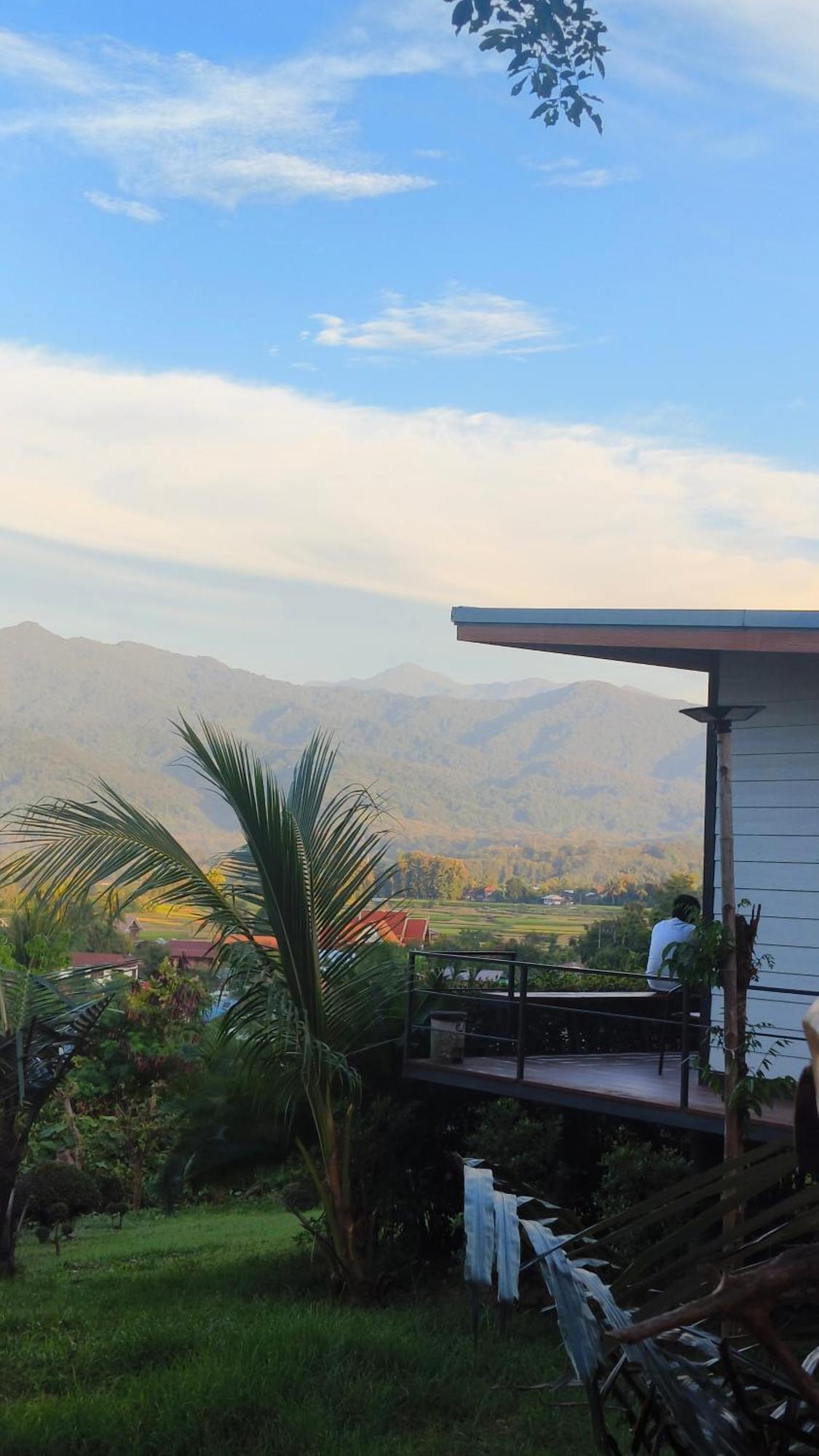 นะลาวิว Nala View Guest house 3*