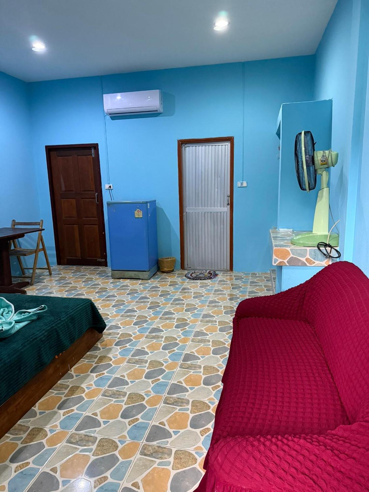 P'un House Guest house Koh Tao