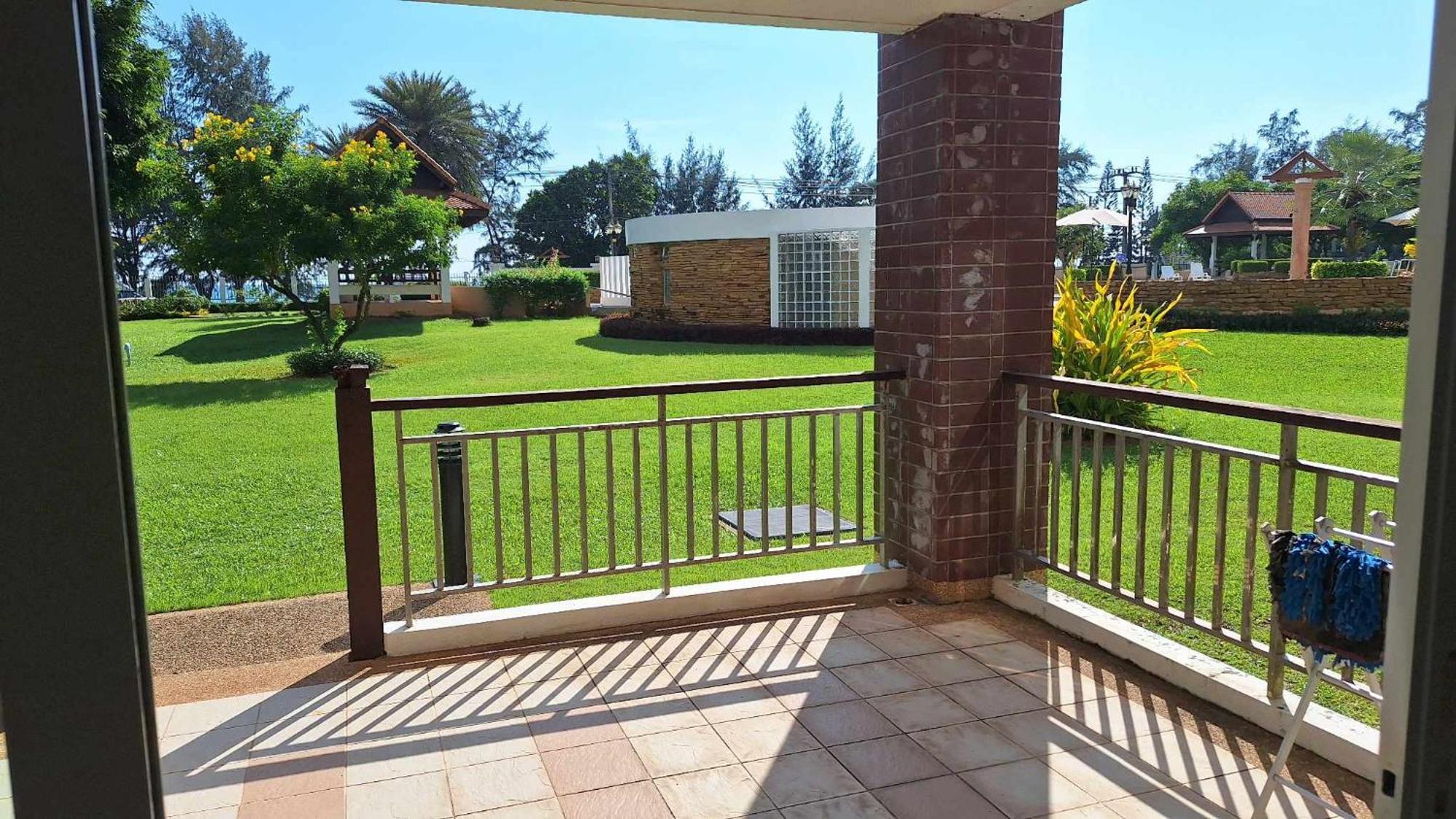 Apartment Seaview B15 *