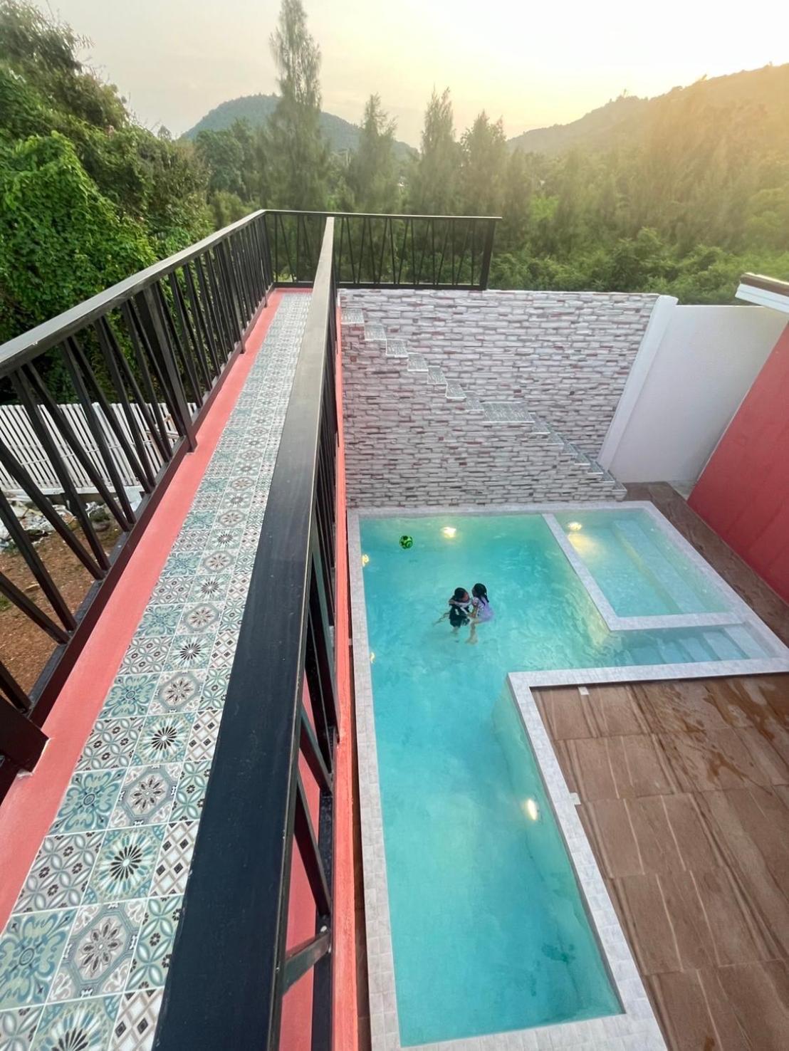 Resort Virawan Pool
