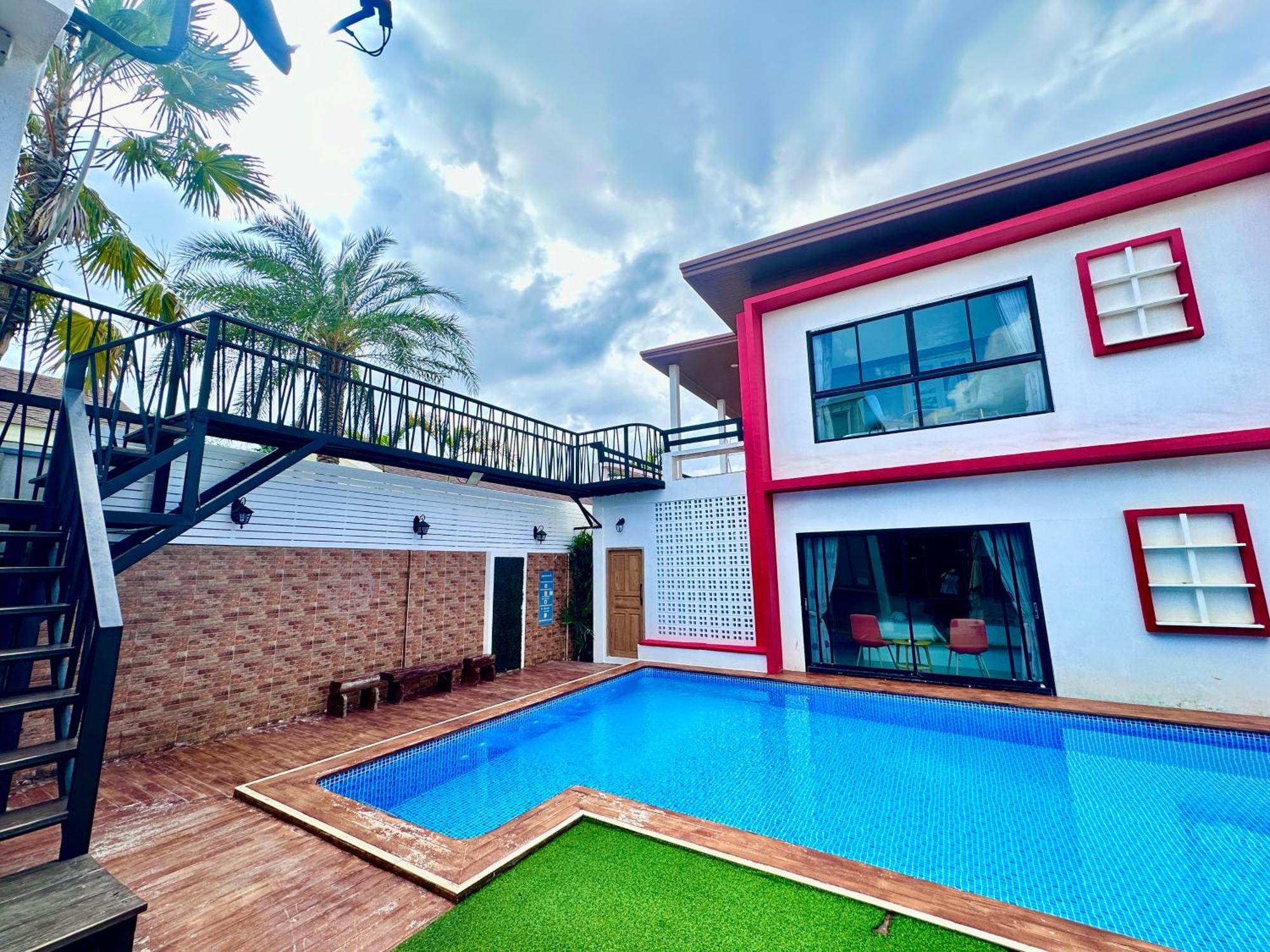 Resort Virawan Pool Ko Lan