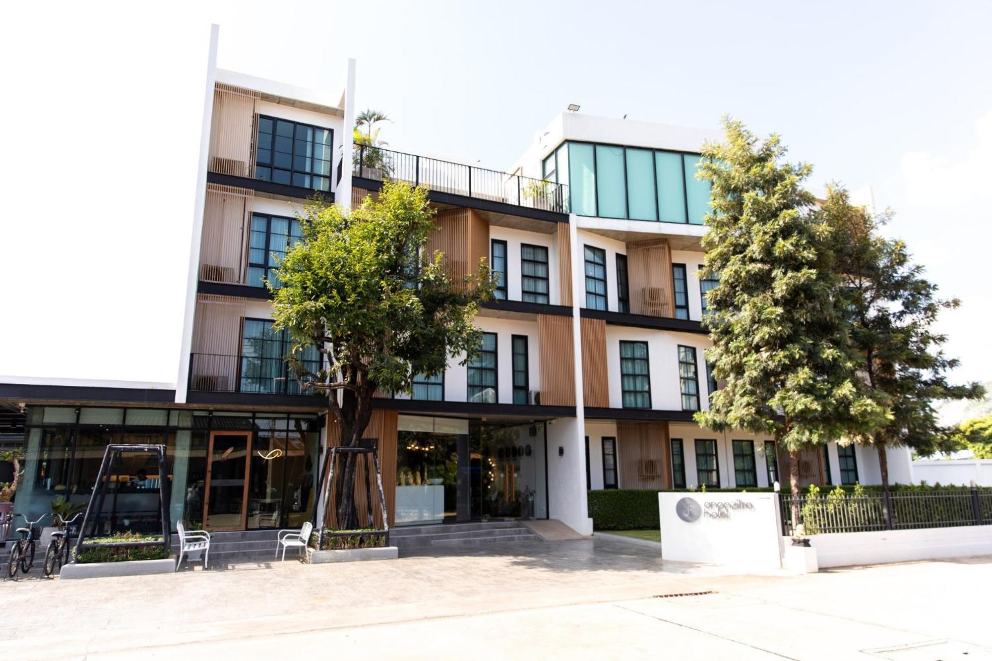 Ananzitra Hotel 3*