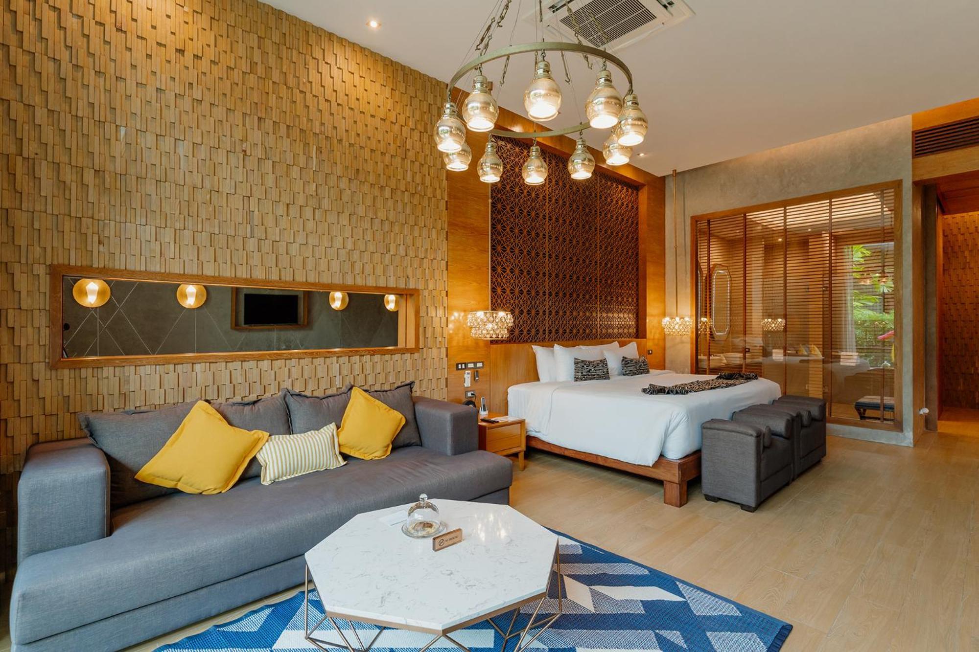 Hotel La Miniera Pool Pattaya - Small Luxury Of The World