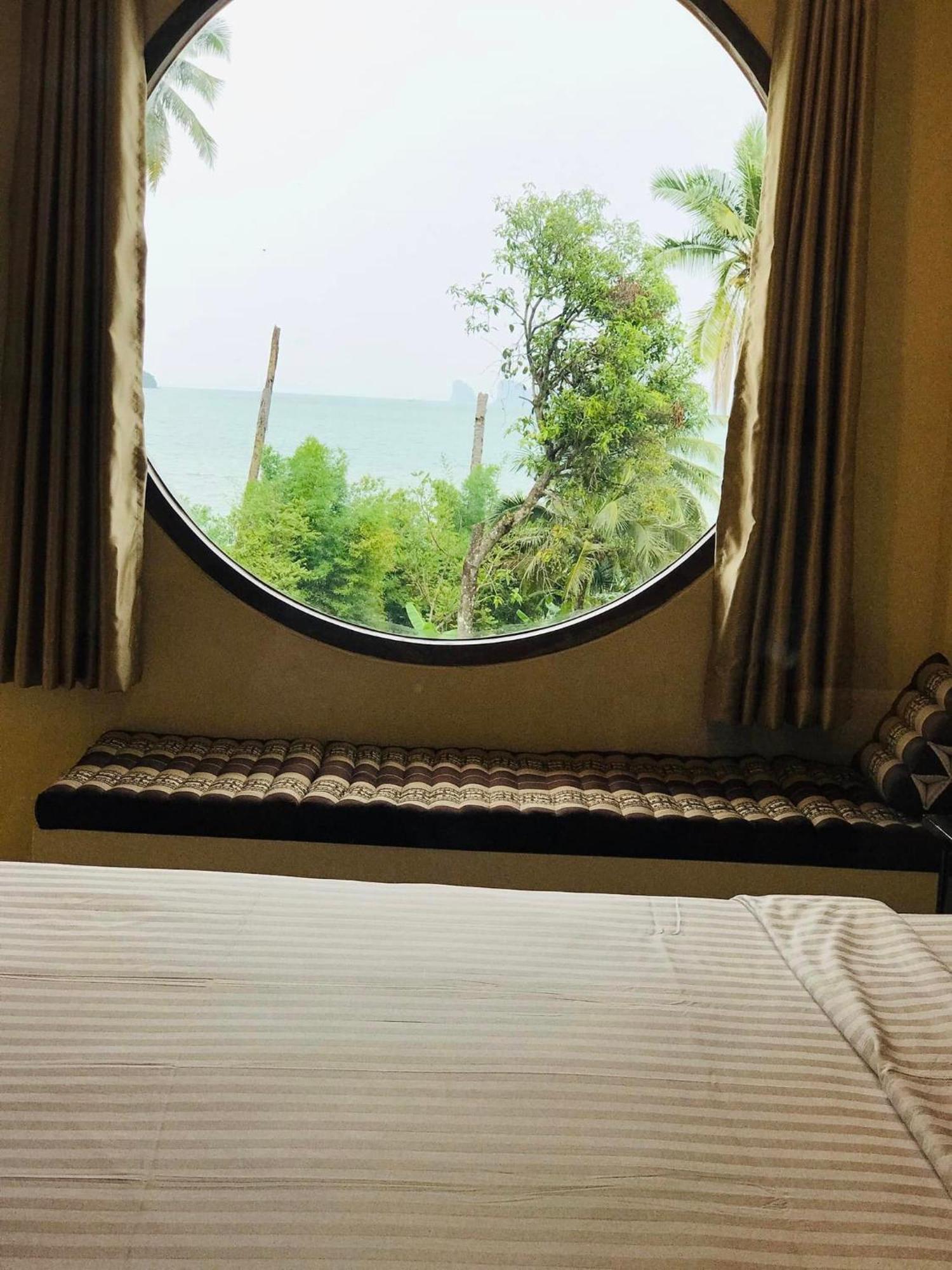 Guest house Koh Yao Yai Sea Breeze House เกาะยาวใหญ่ซีบรีซเฮ้าส์ Ko Yao Yai