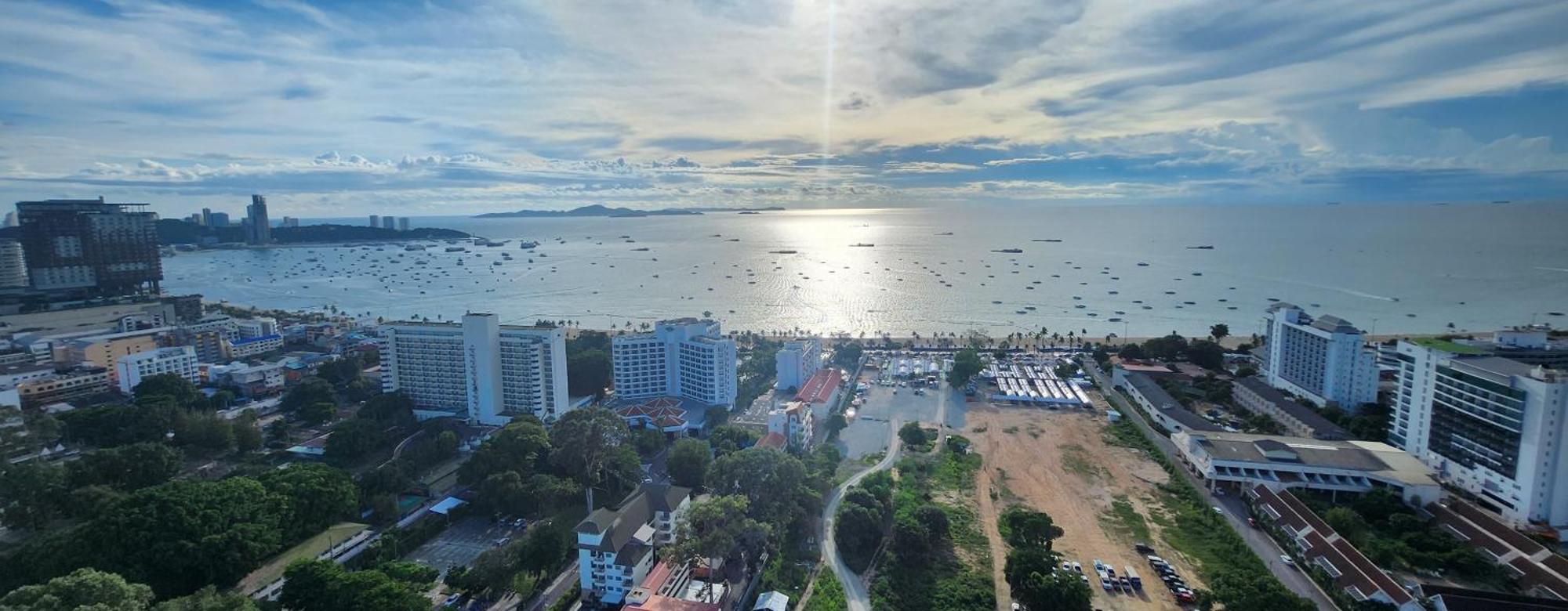 Apartment Centric Sea Pattaya中心海 *