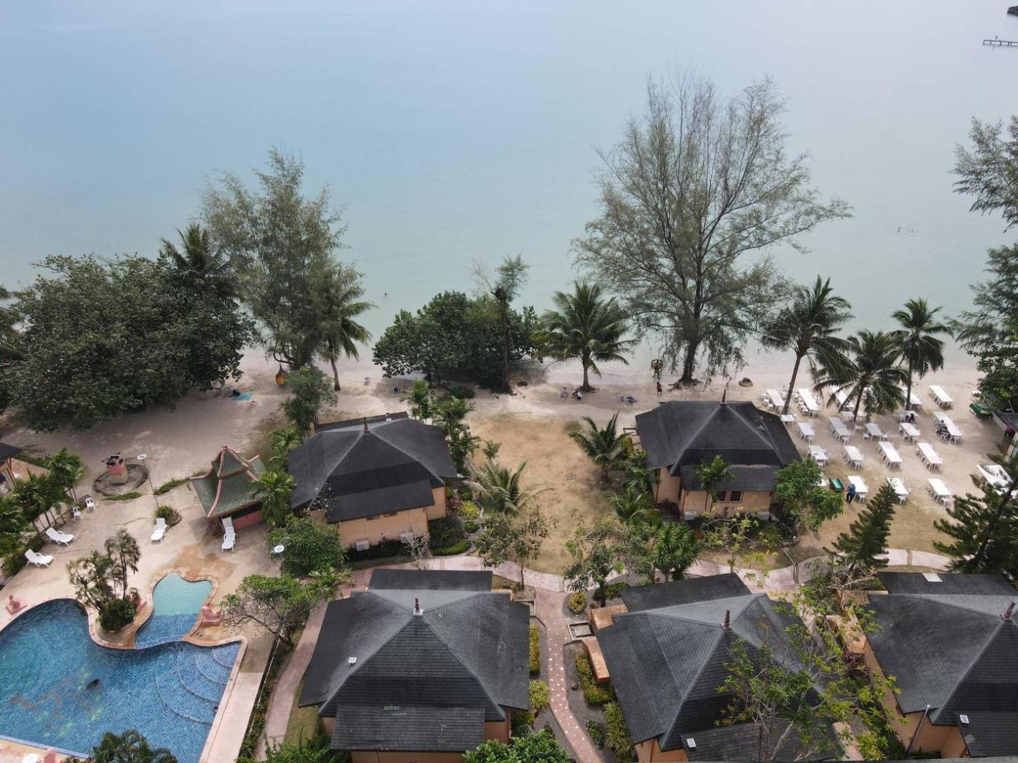 Coconut Resort,