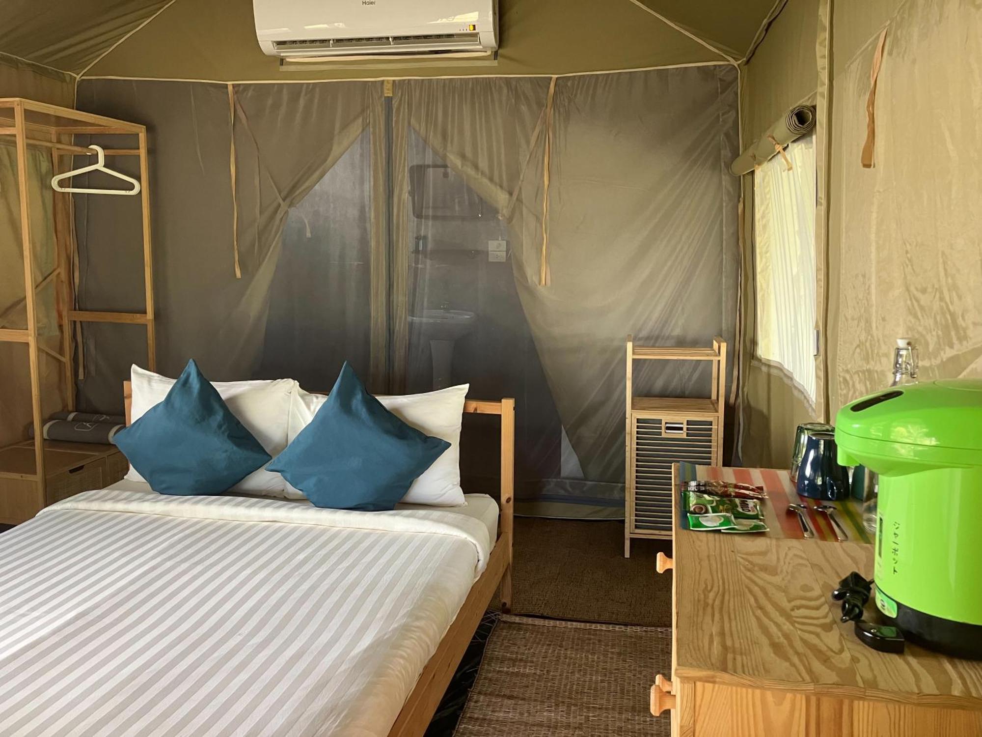 Naivacha Tent Holiday park Koh Mak