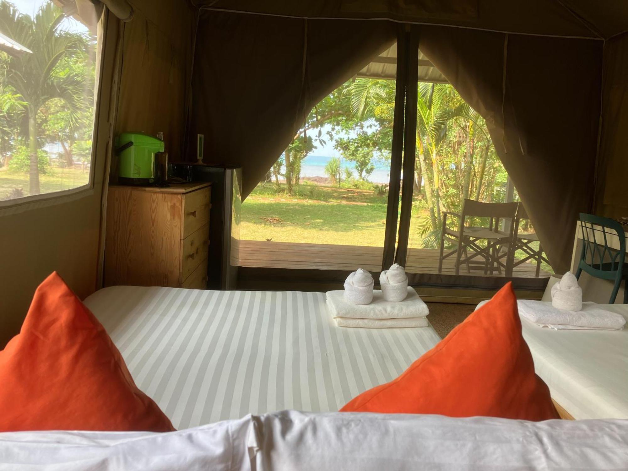Naivacha Tent Koh Mak
