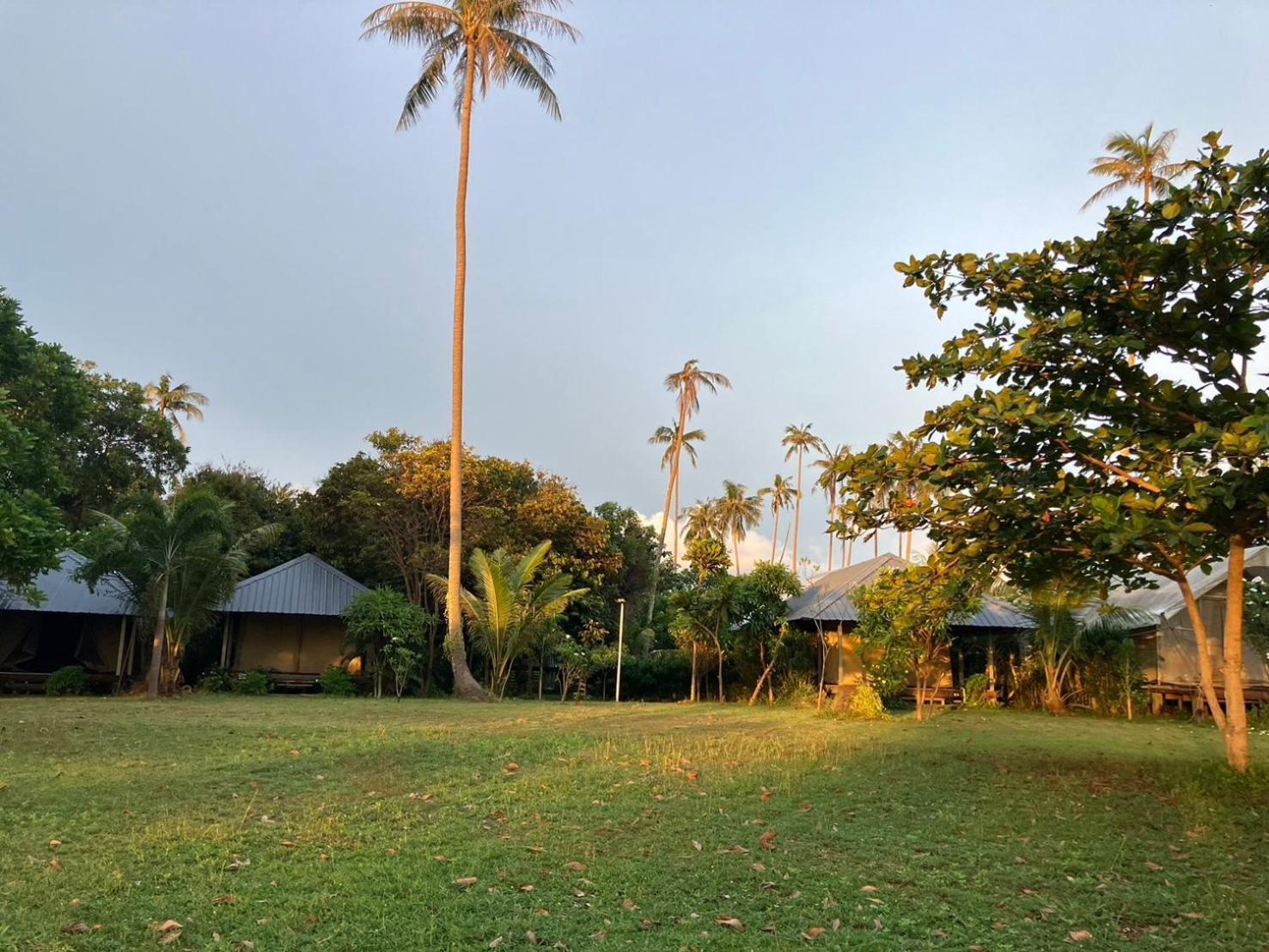Holiday park Naivacha Tent Koh Mak