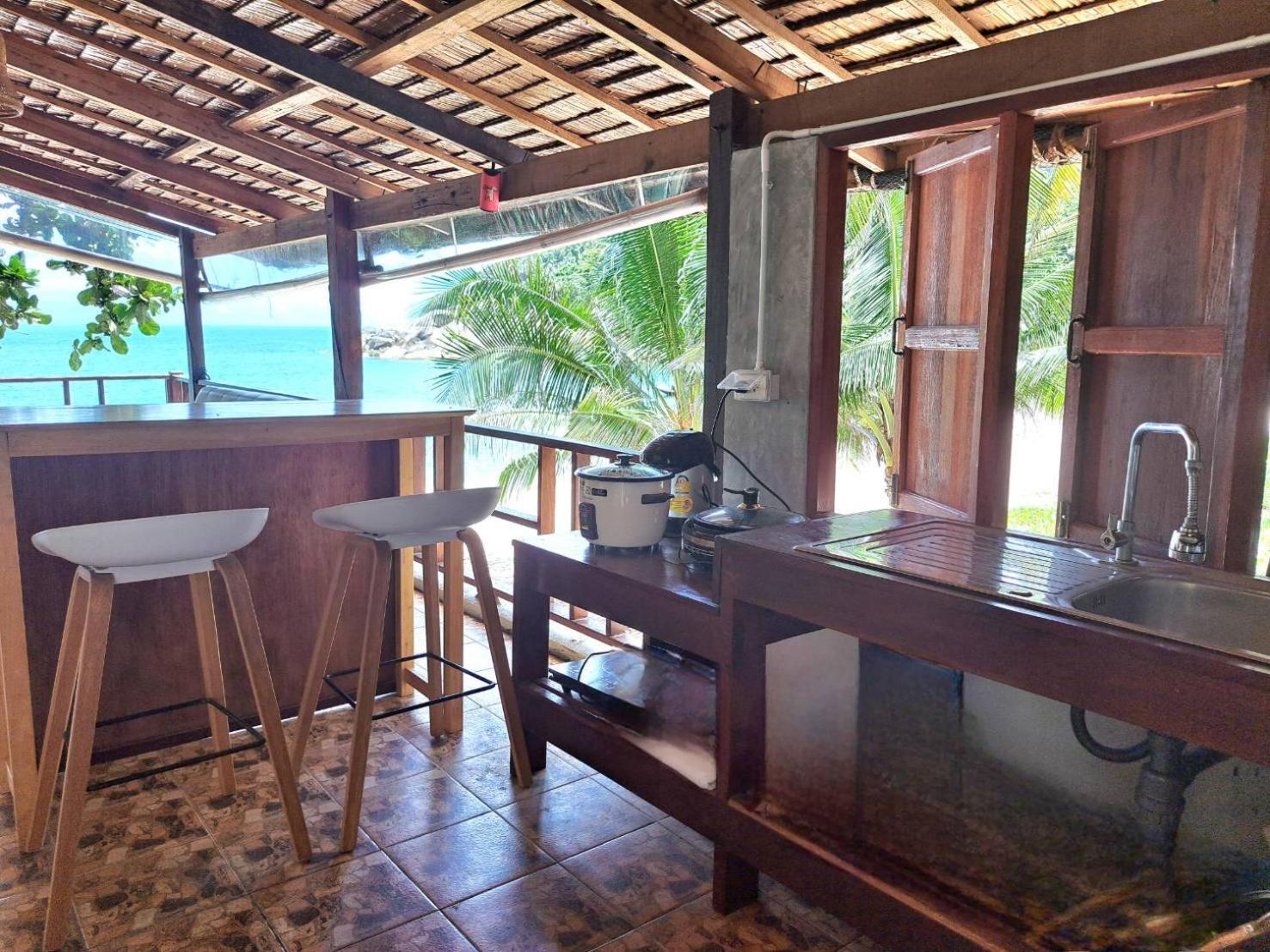 Resort Mai Pen Rai Than Sadet Beach