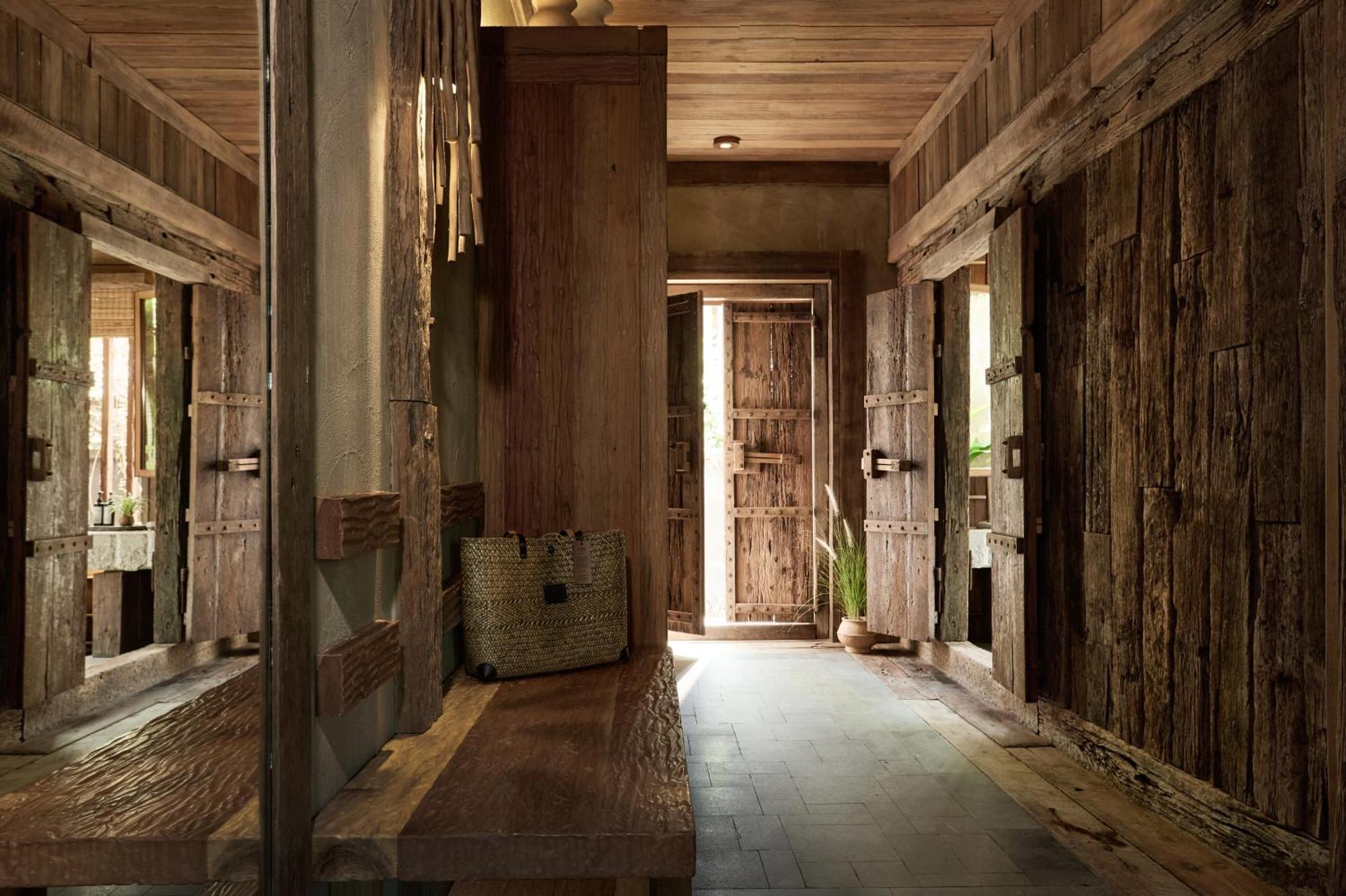 Vignette Collection Dinso & Ko Chang By Ihg