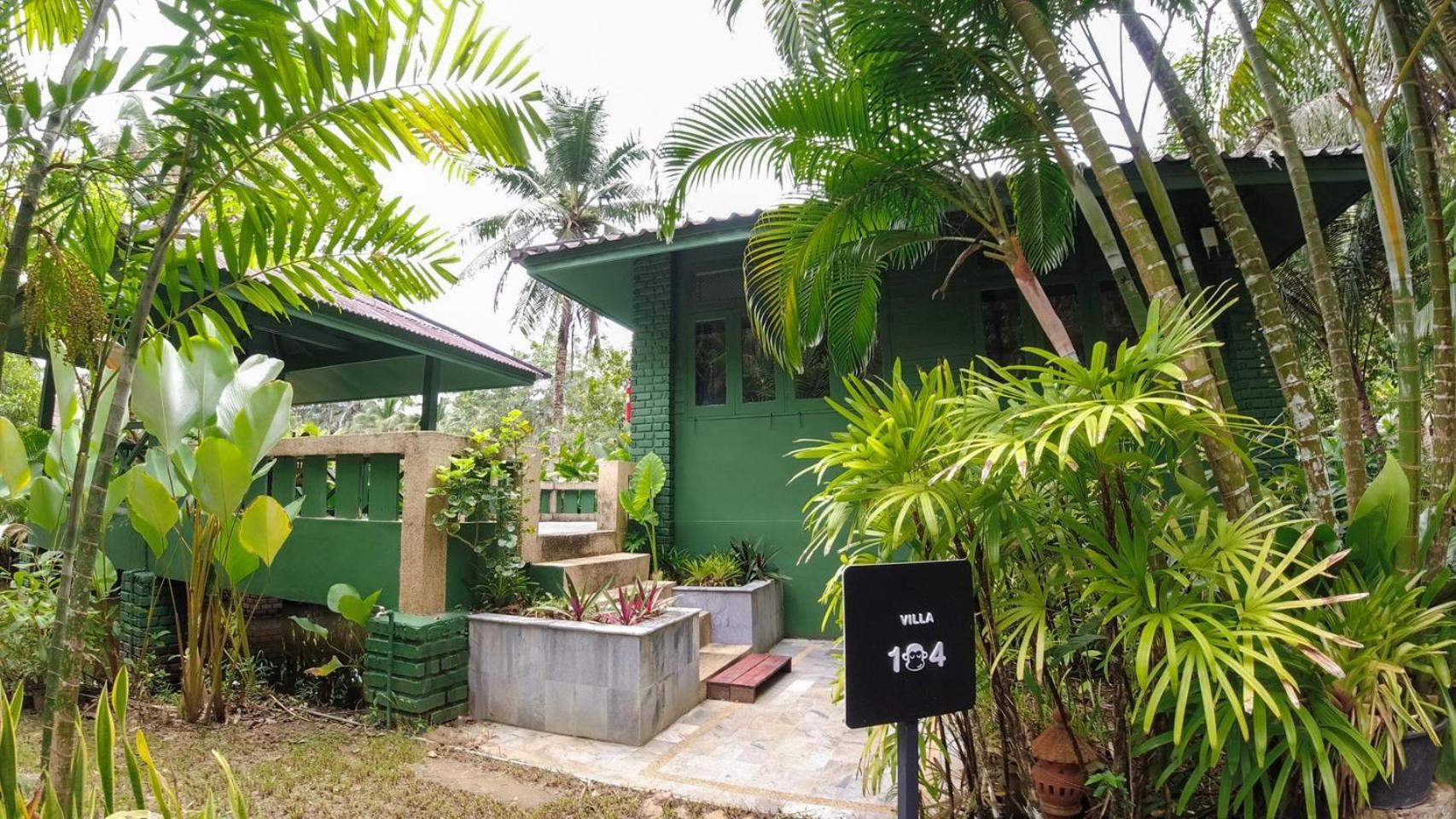 Resort Blu Monkey Pooltara & Pet Friendly Krabi