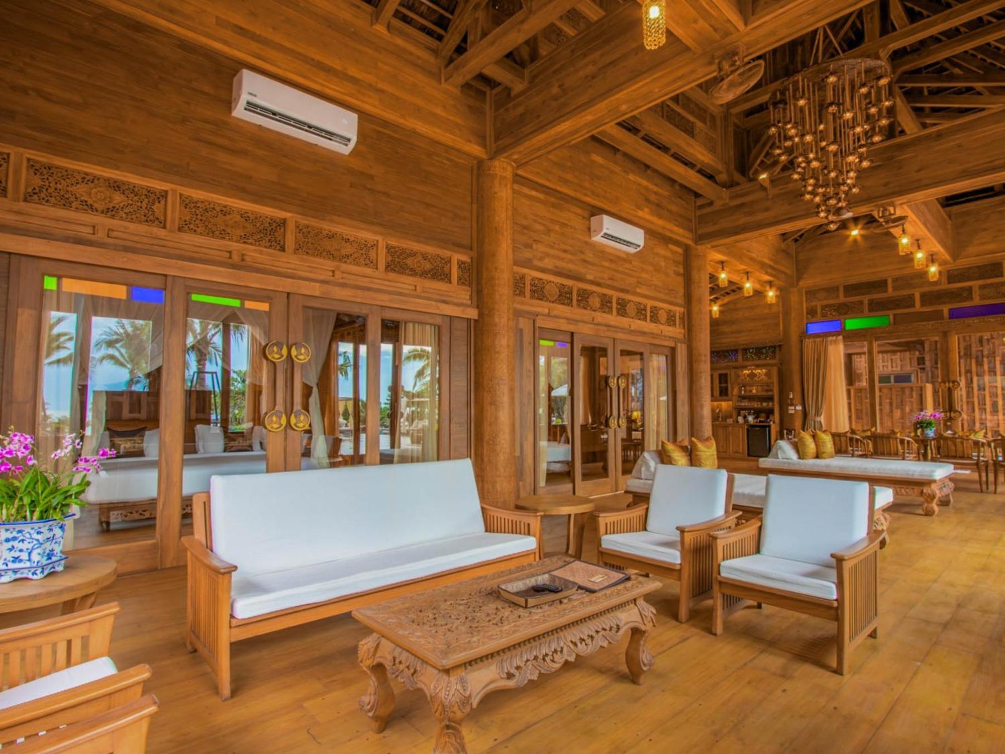 Santhiya Phuket & Resort Khok Kloi