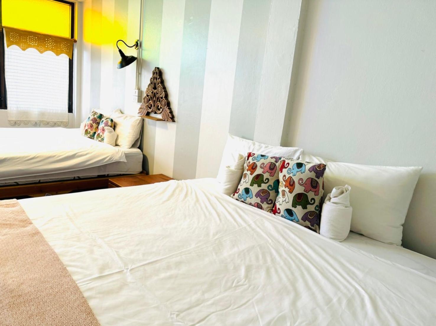 Retro At Phra Sing Guest house Chiang Mai