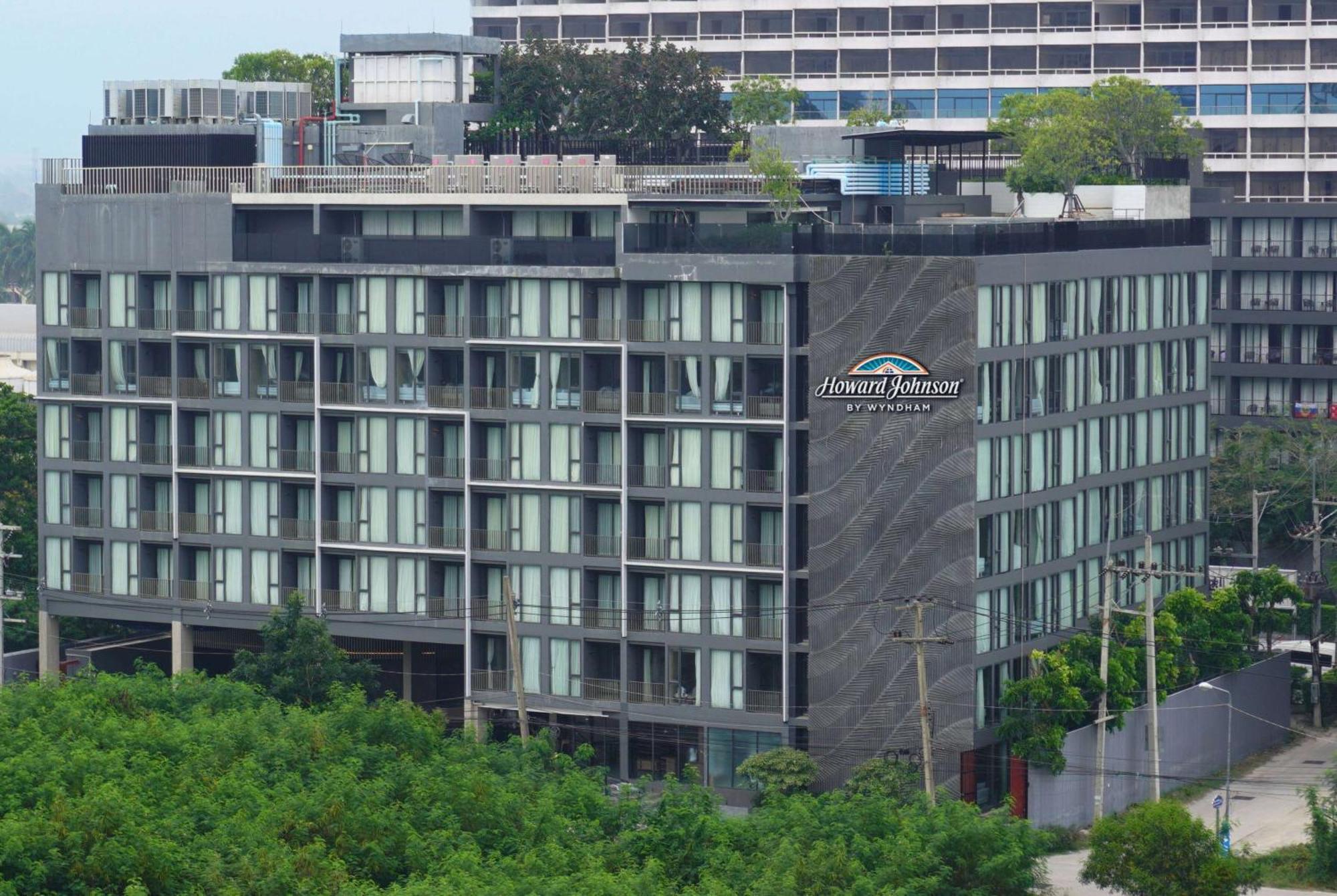 Hotel Howard Johnson By Wyndham Pattaya Jc 5*