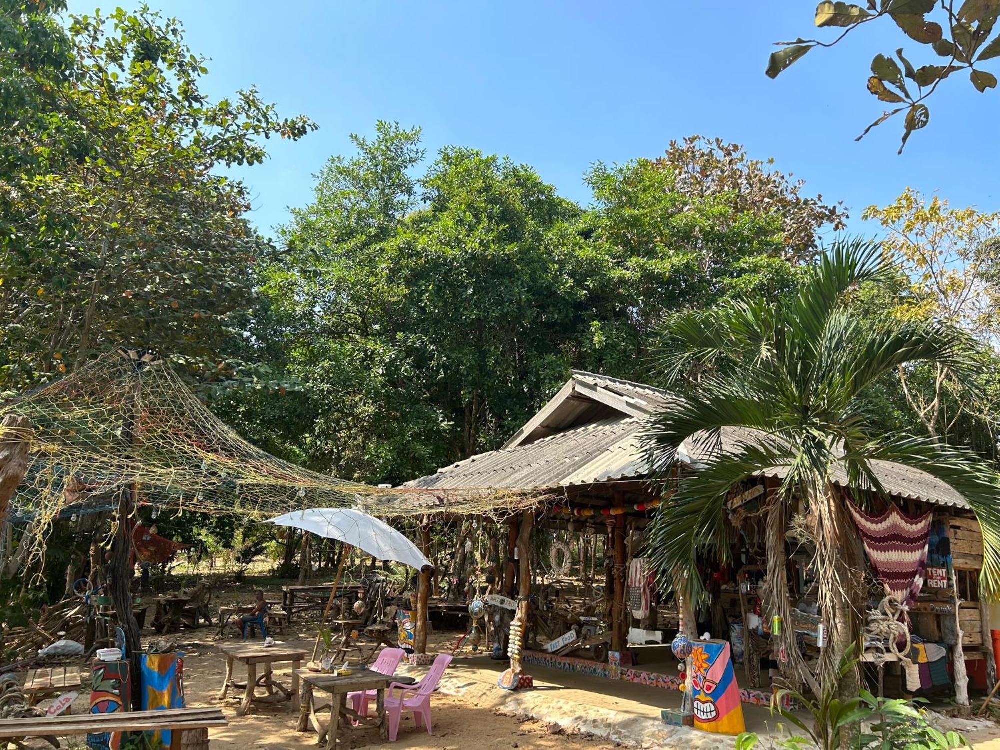Eternal Forest Bar&bungalow * Koh Chang Ranong