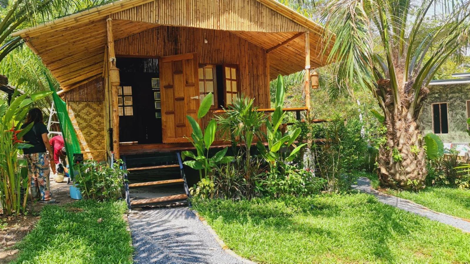 Tee In The Jungle * Ao Nang