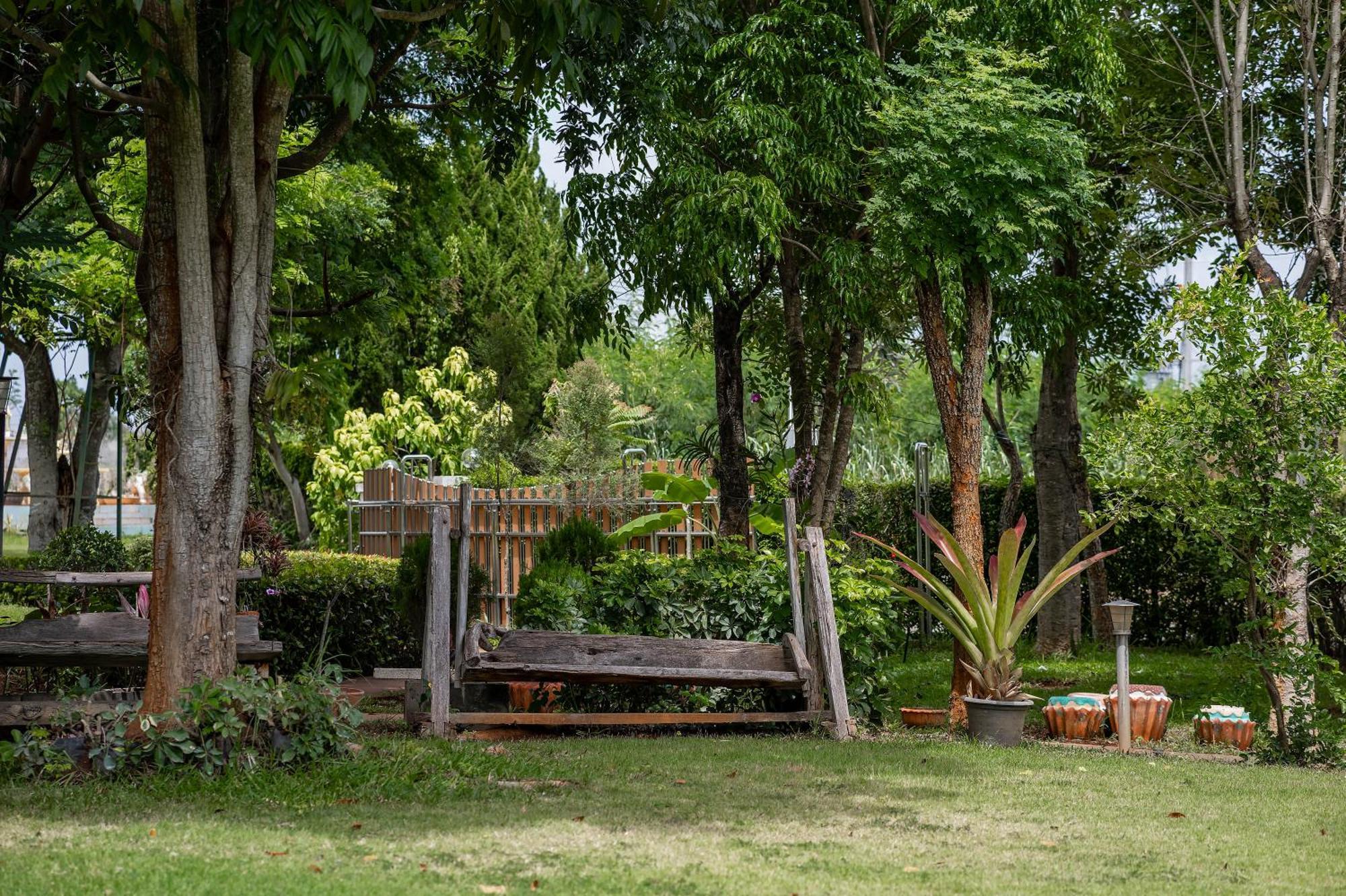 Jaris Resort *