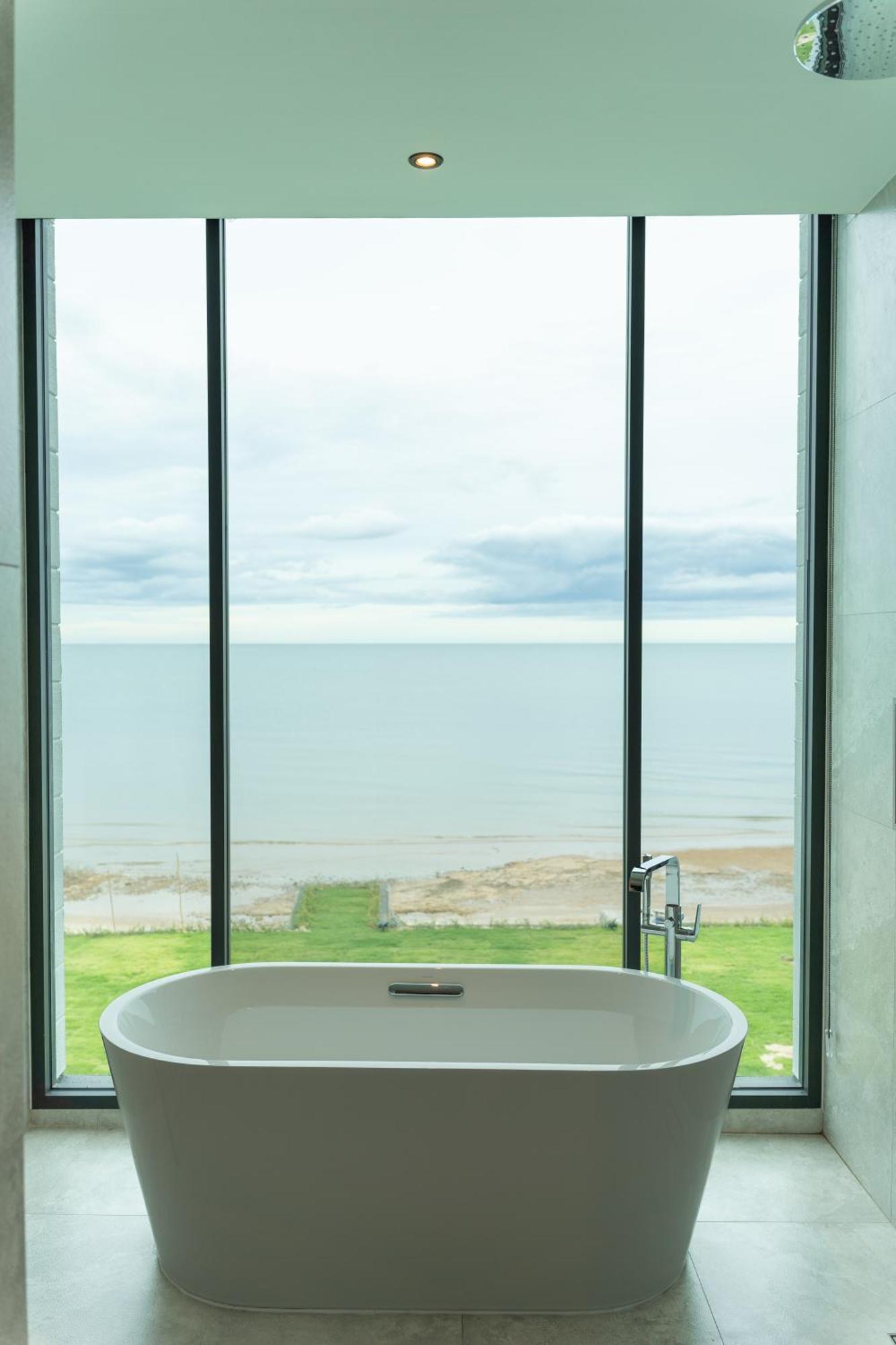Villa Astral Huahin-kuiburi *